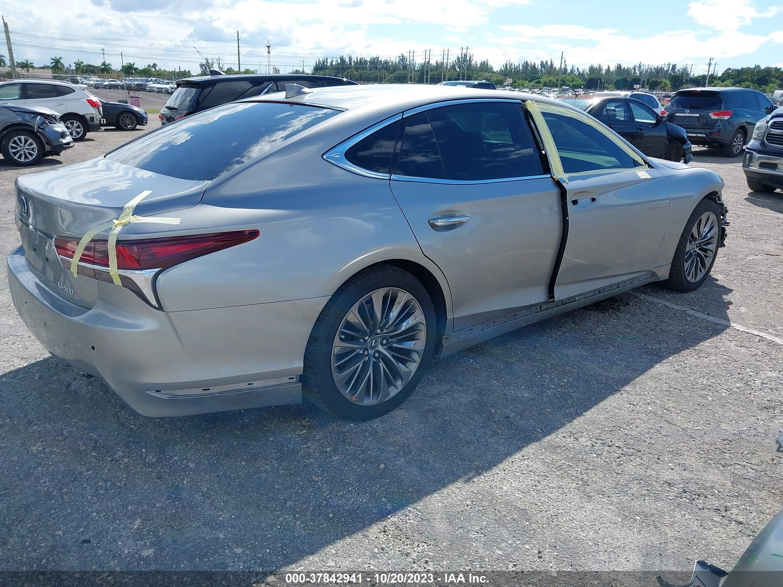 Photo 3 VIN: JTHB51FF6J5004777 - LEXUS LS 