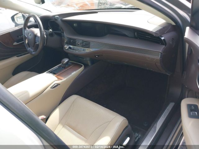 Photo 4 VIN: JTHB51FF8J5004361 - LEXUS LS 500 