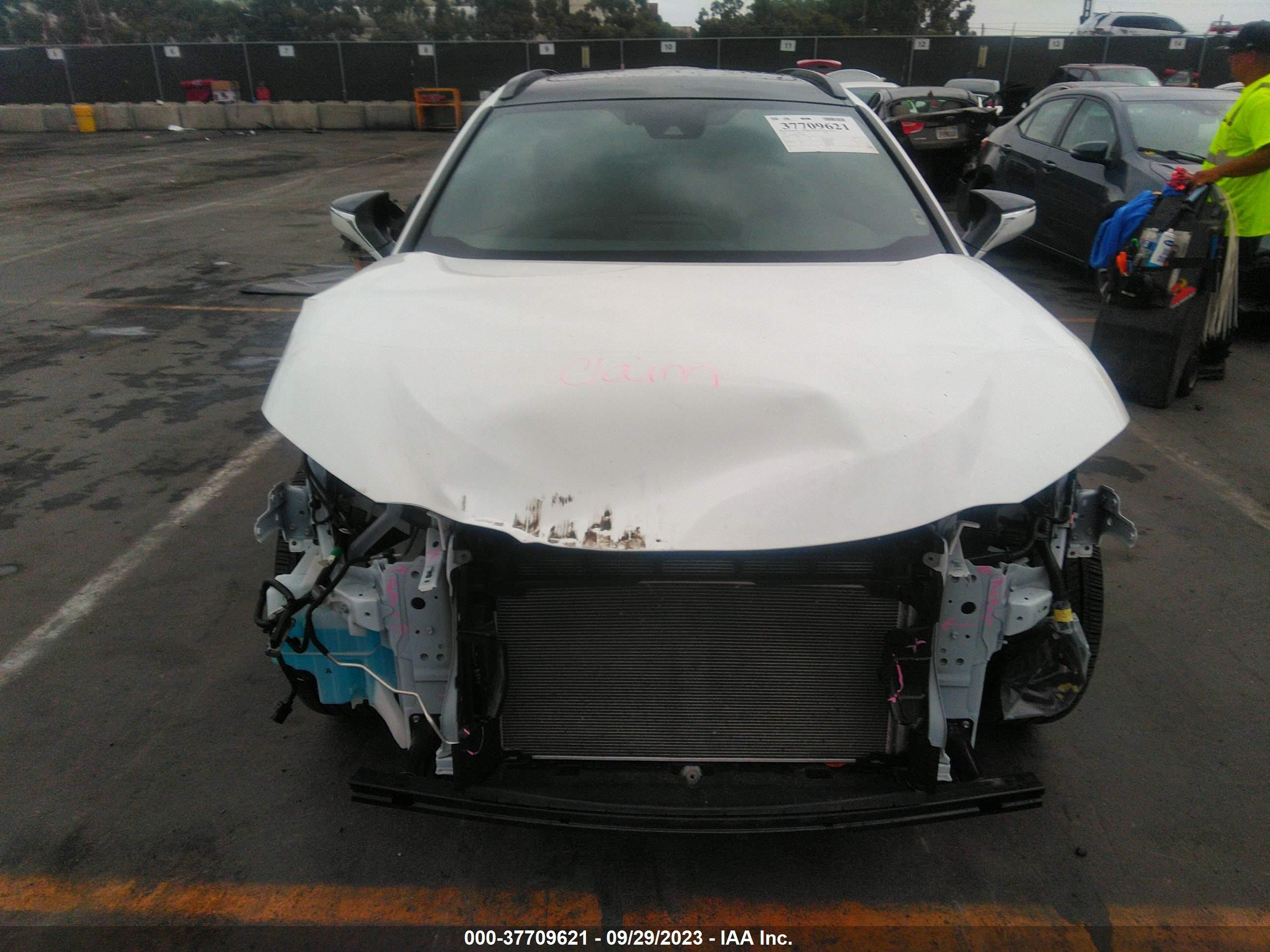 Photo 12 VIN: JTHB6JBH0P2141891 - LEXUS UX250H 