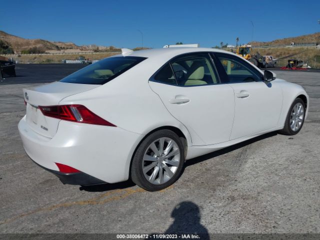 Photo 3 VIN: JTHBA1D20G5034636 - LEXUS IS 200T 