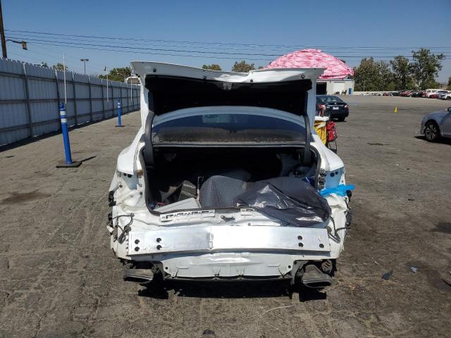 Photo 5 VIN: JTHBA1D20H5039644 - LEXUS IS 200T 