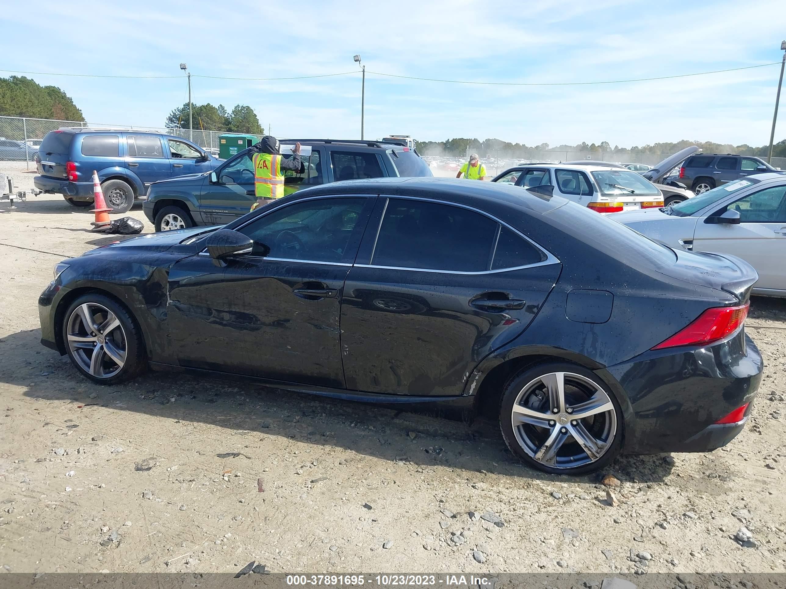 Photo 13 VIN: JTHBA1D20H5053205 - LEXUS IS 