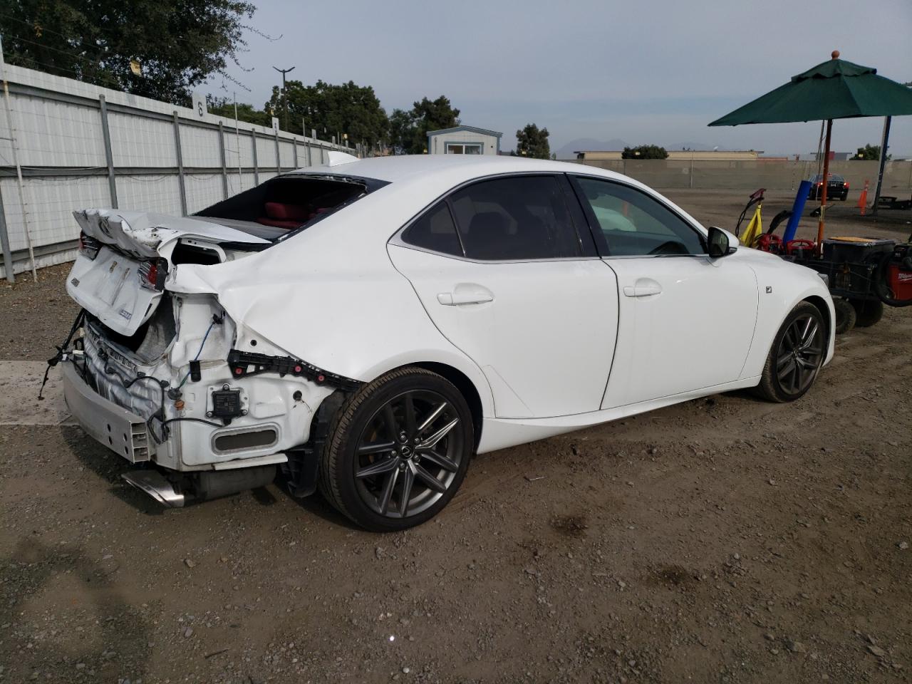 Photo 2 VIN: JTHBA1D22J5075776 - LEXUS IS 