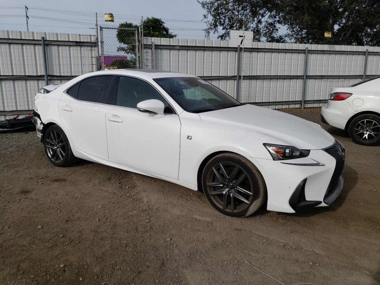 Photo 3 VIN: JTHBA1D22J5075776 - LEXUS IS 