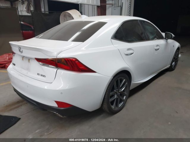 Photo 3 VIN: JTHBA1D23J5073759 - LEXUS IS 