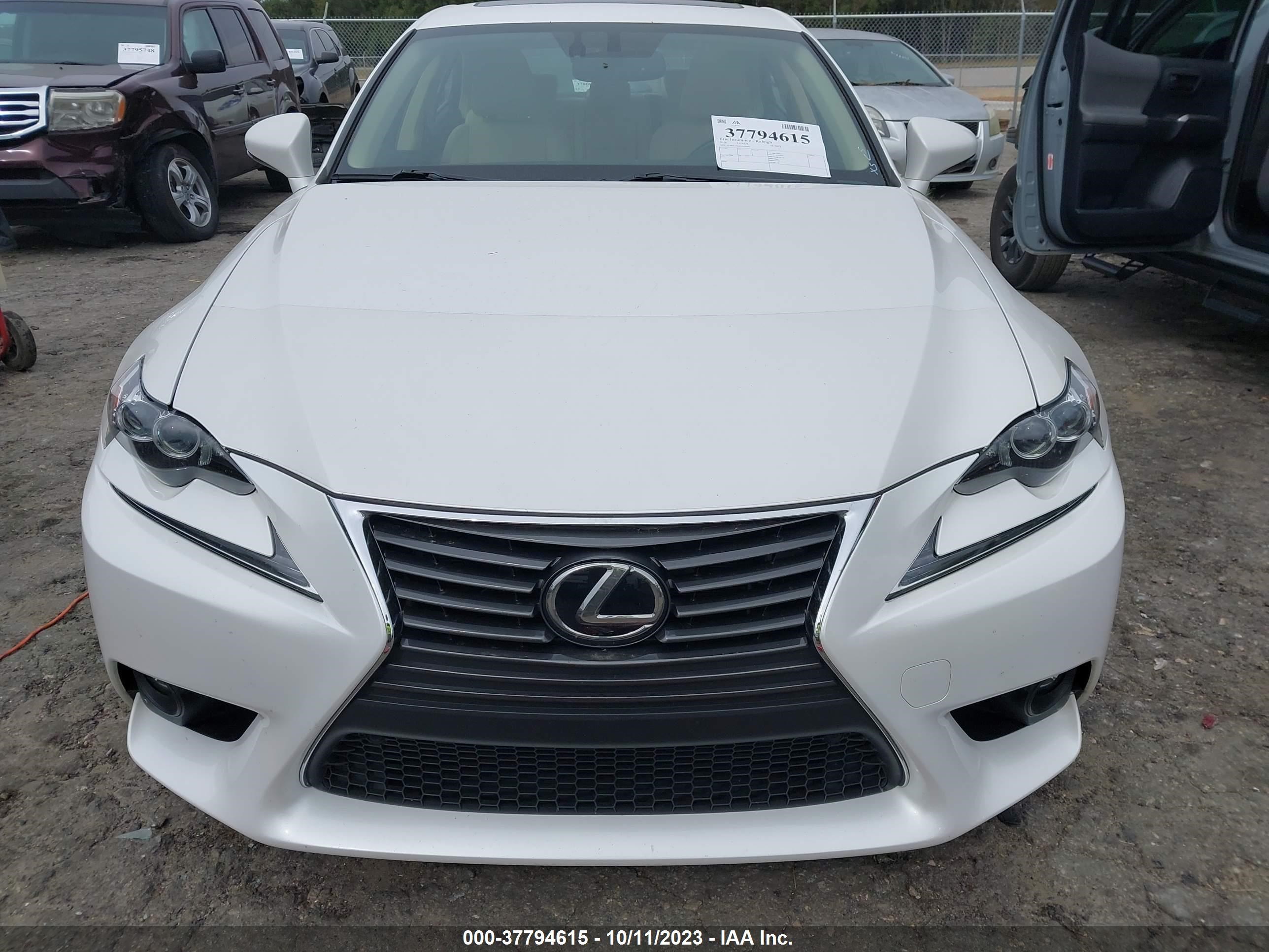 Photo 12 VIN: JTHBA1D24G5026491 - LEXUS IS 