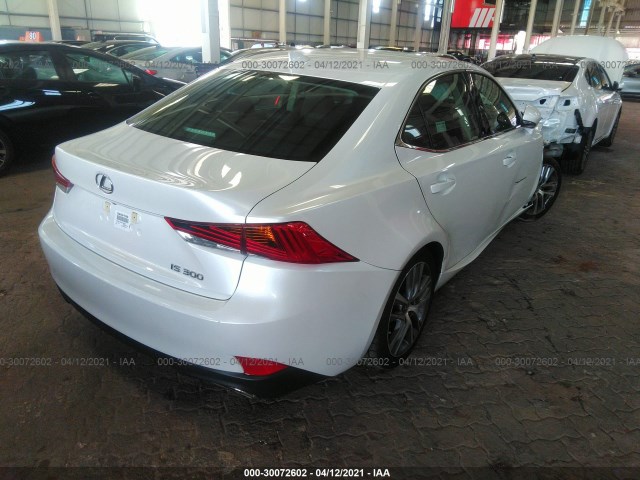 Photo 3 VIN: JTHBA1D24K5095237 - LEXUS IS 