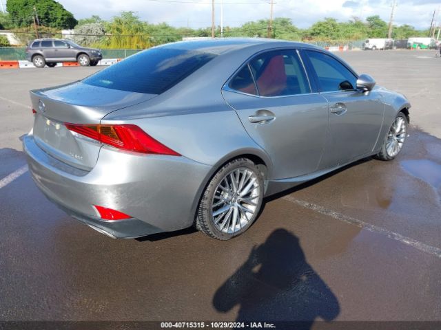 Photo 3 VIN: JTHBA1D26J5068586 - LEXUS IS 