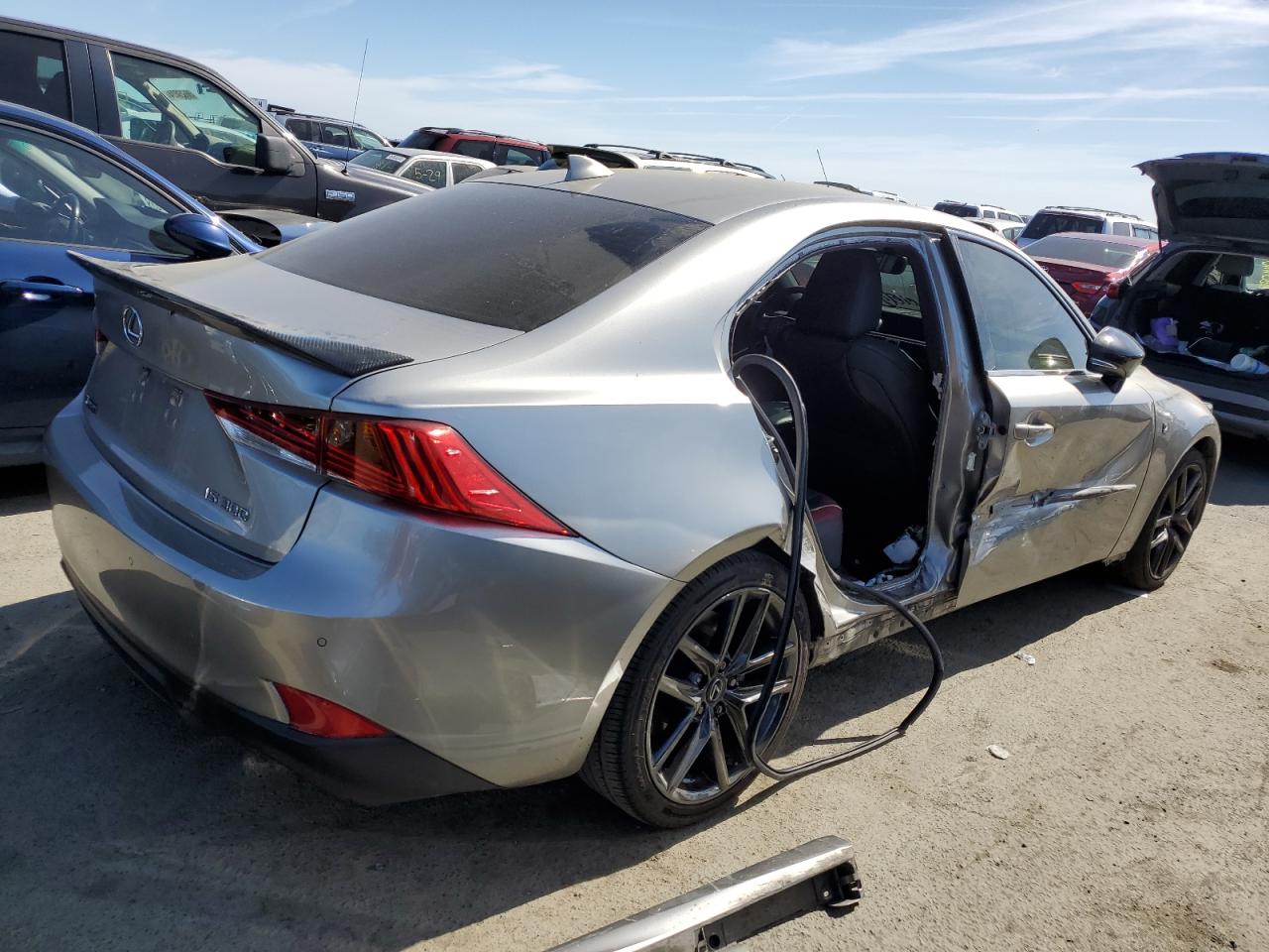 Photo 2 VIN: JTHBA1D26K5099578 - LEXUS IS 