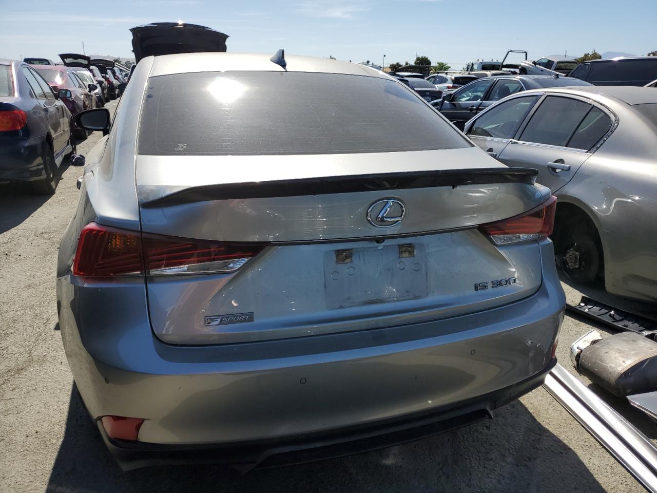 Photo 5 VIN: JTHBA1D26K5099578 - LEXUS IS 