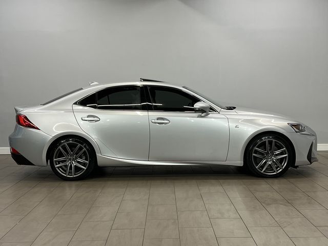 Photo 6 VIN: JTHBA1D27J5067706 - LEXUS IS 