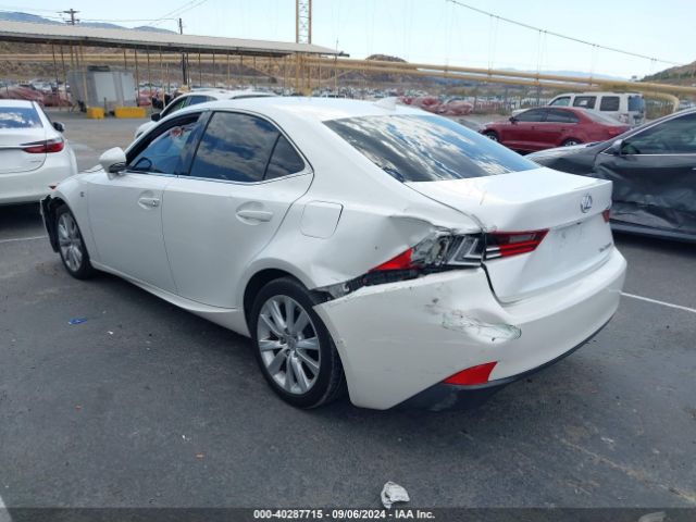 Photo 2 VIN: JTHBA1D28G5032617 - LEXUS IS 