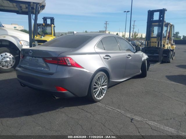 Photo 3 VIN: JTHBA1D29G5014630 - LEXUS IS 