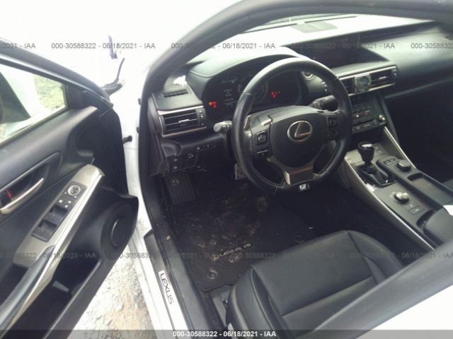 Photo 4 VIN: JTHBA1D29H5051016 - LEXUS IS 