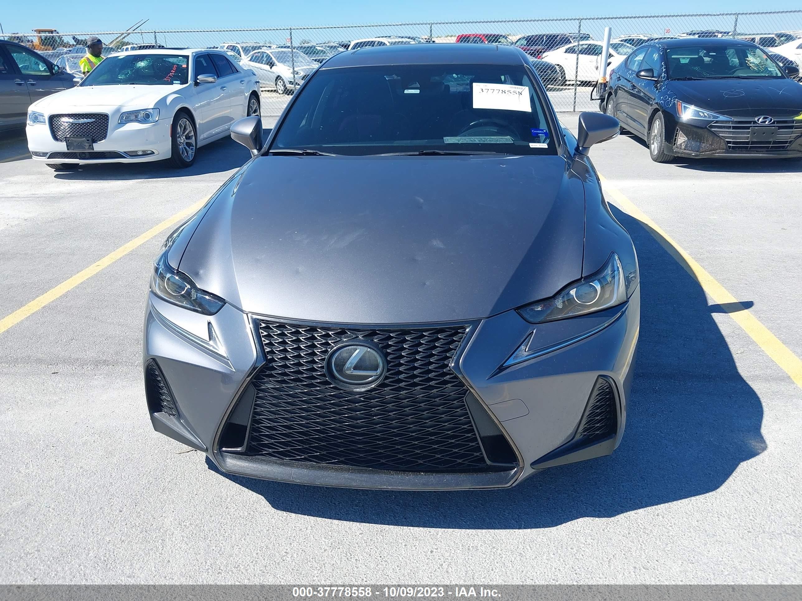 Photo 11 VIN: JTHBA1D29H5051520 - LEXUS IS 