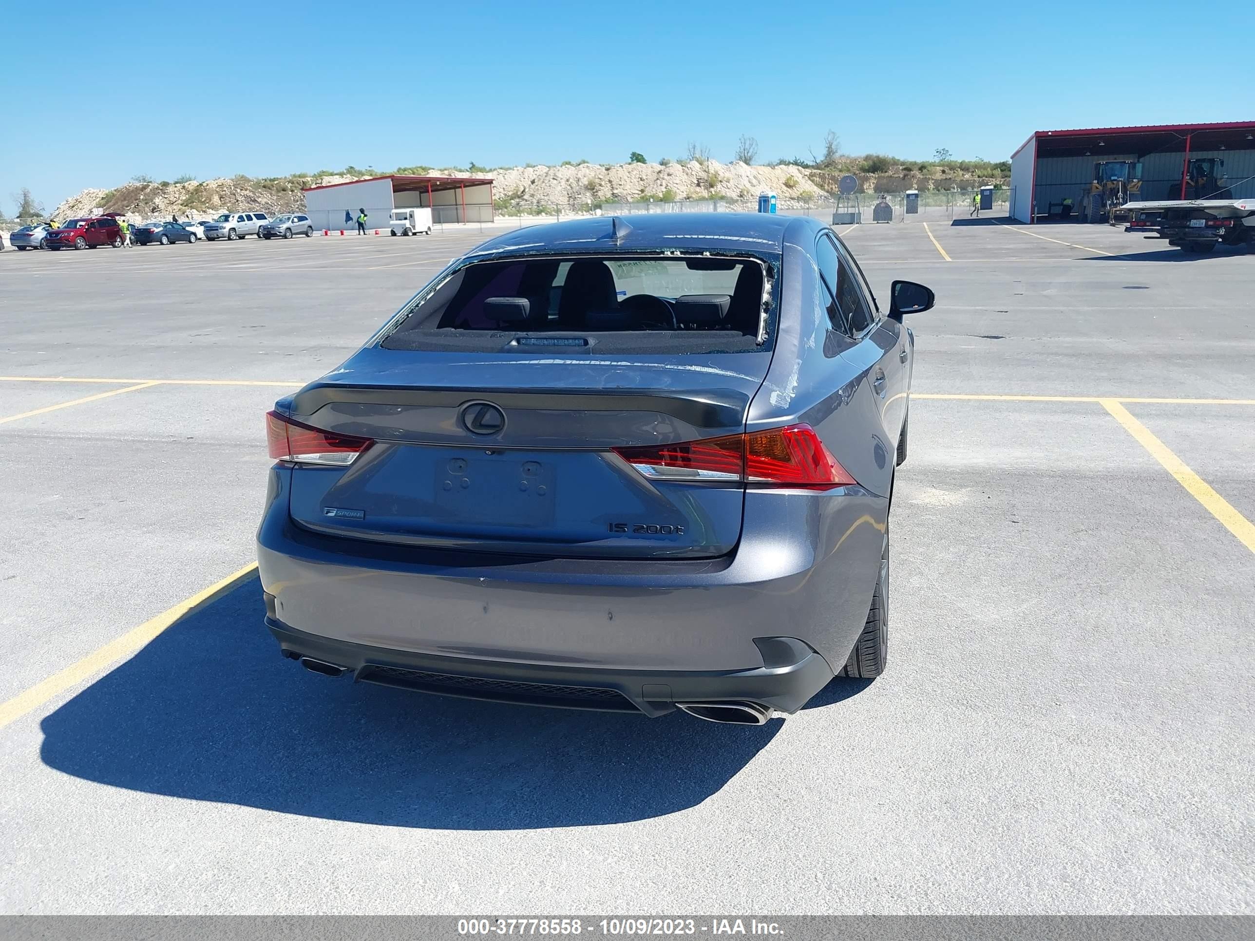 Photo 15 VIN: JTHBA1D29H5051520 - LEXUS IS 