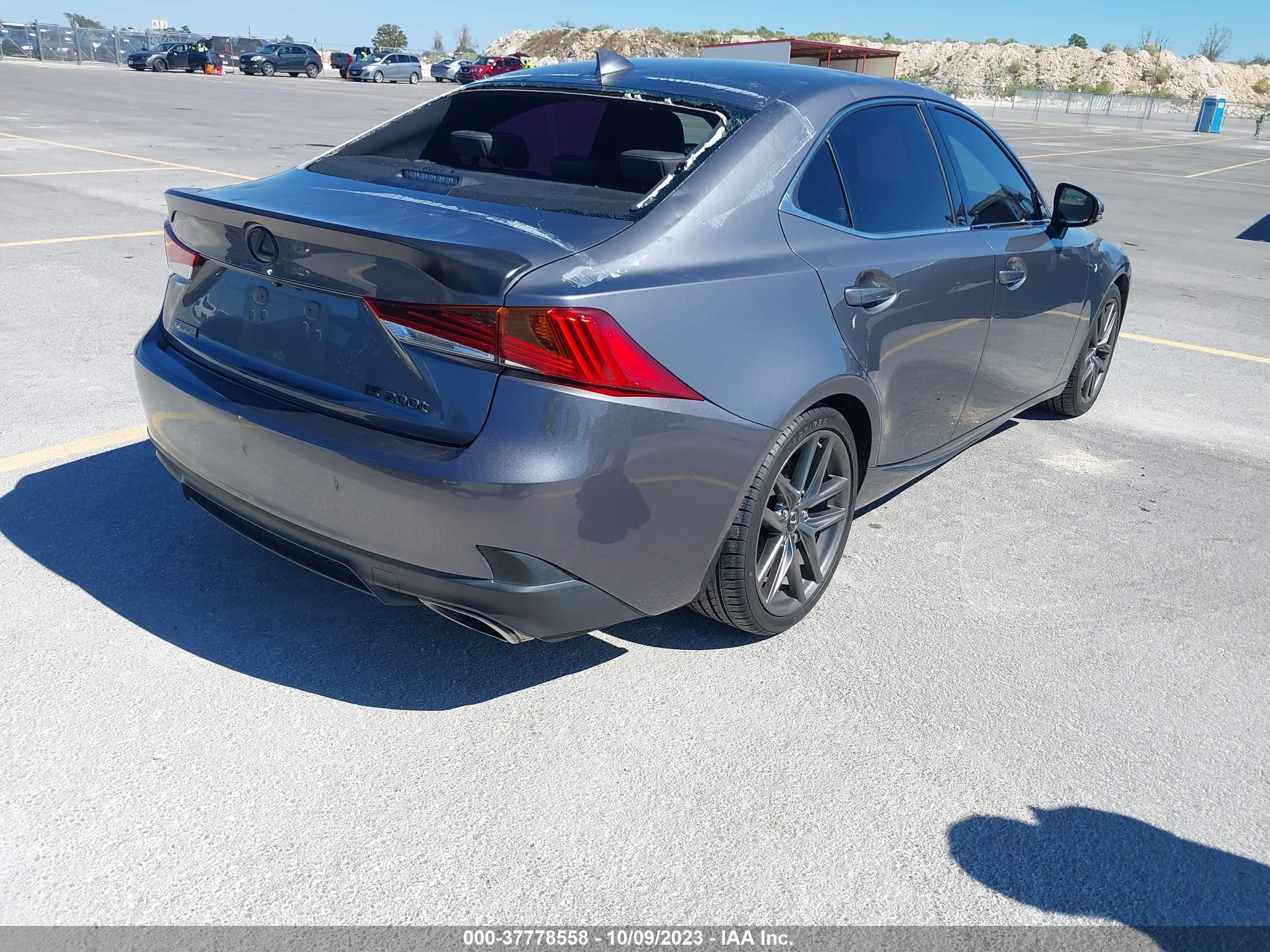 Photo 3 VIN: JTHBA1D29H5051520 - LEXUS IS 