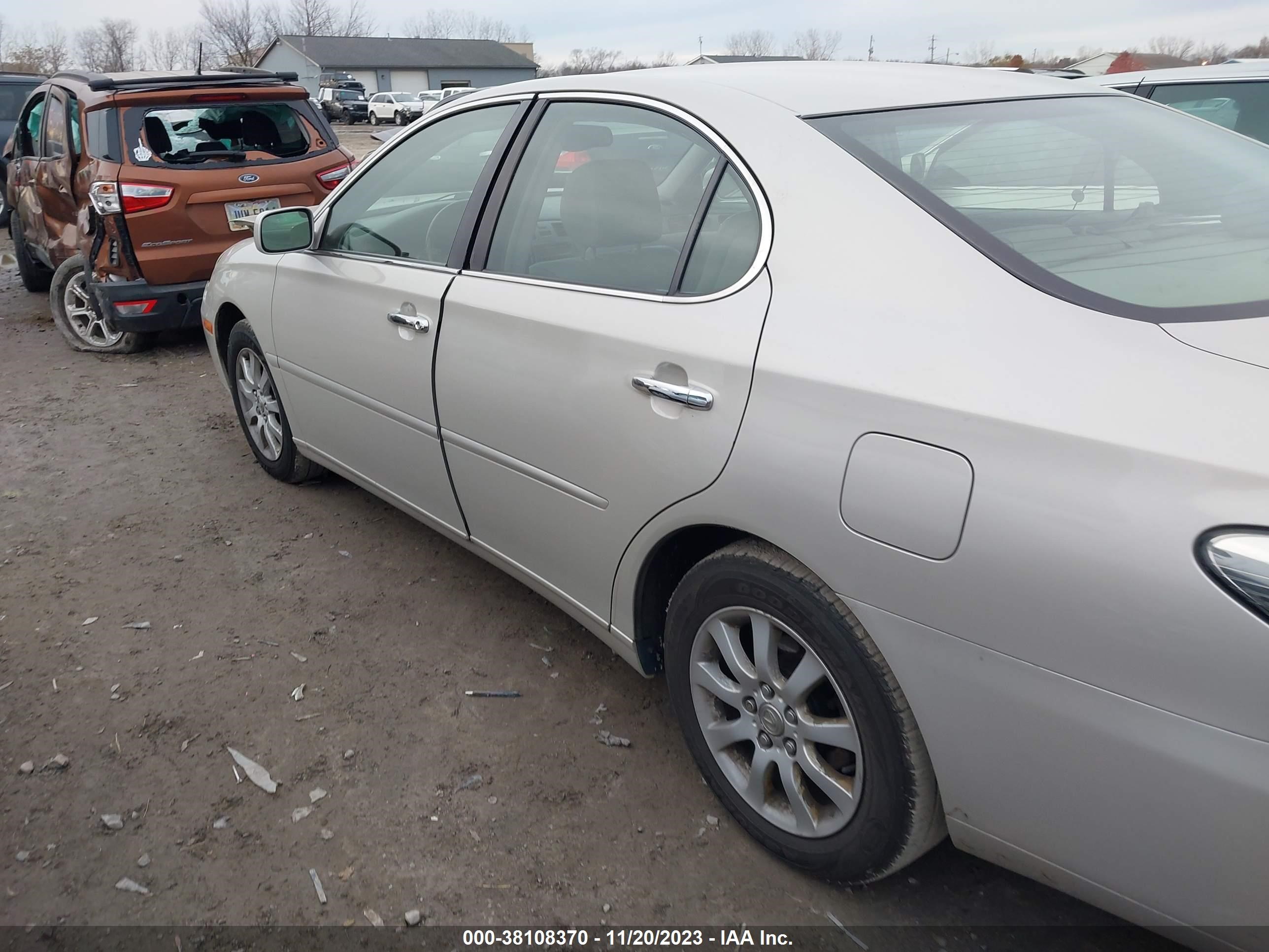 Photo 13 VIN: JTHBA30G040005479 - LEXUS ES 