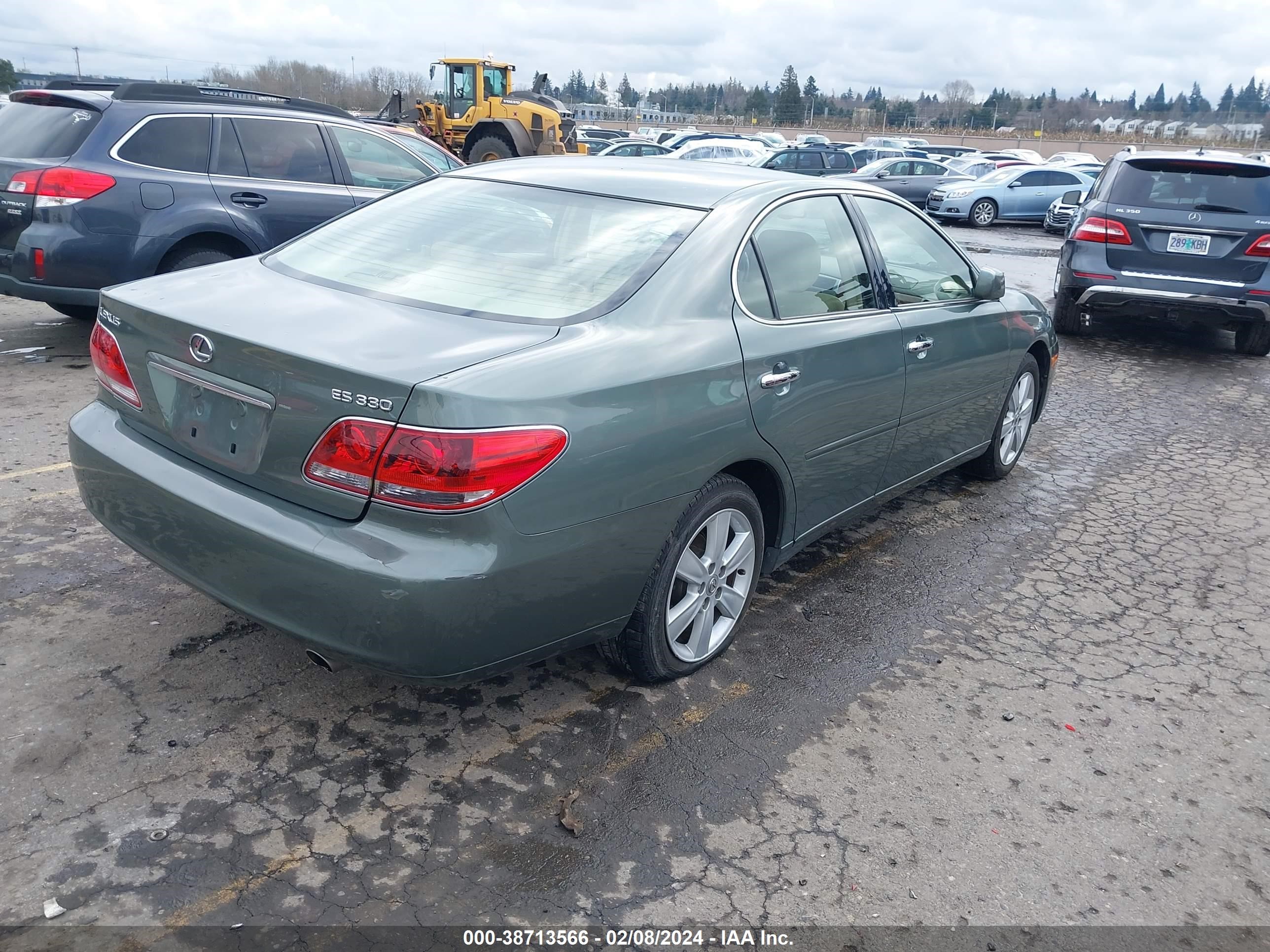 Photo 4 VIN: JTHBA30G055061684 - LEXUS ES 