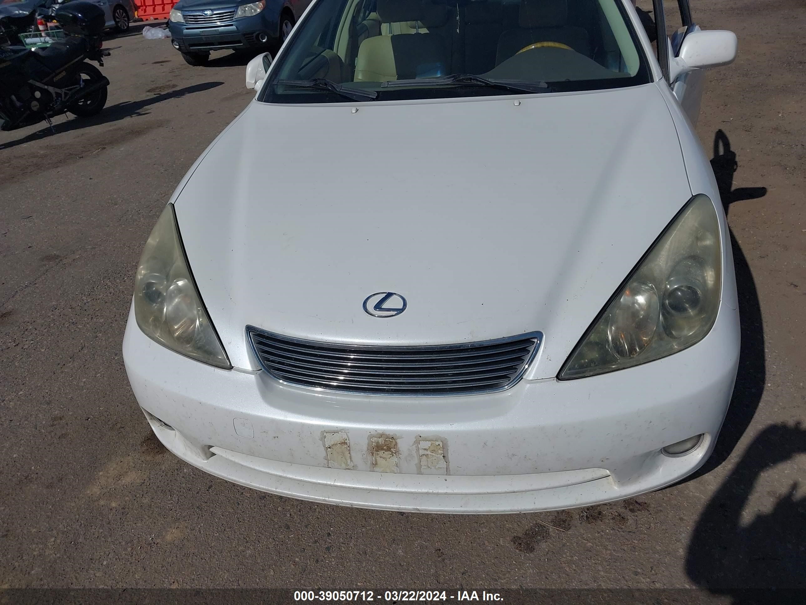 Photo 5 VIN: JTHBA30G055063175 - LEXUS ES 