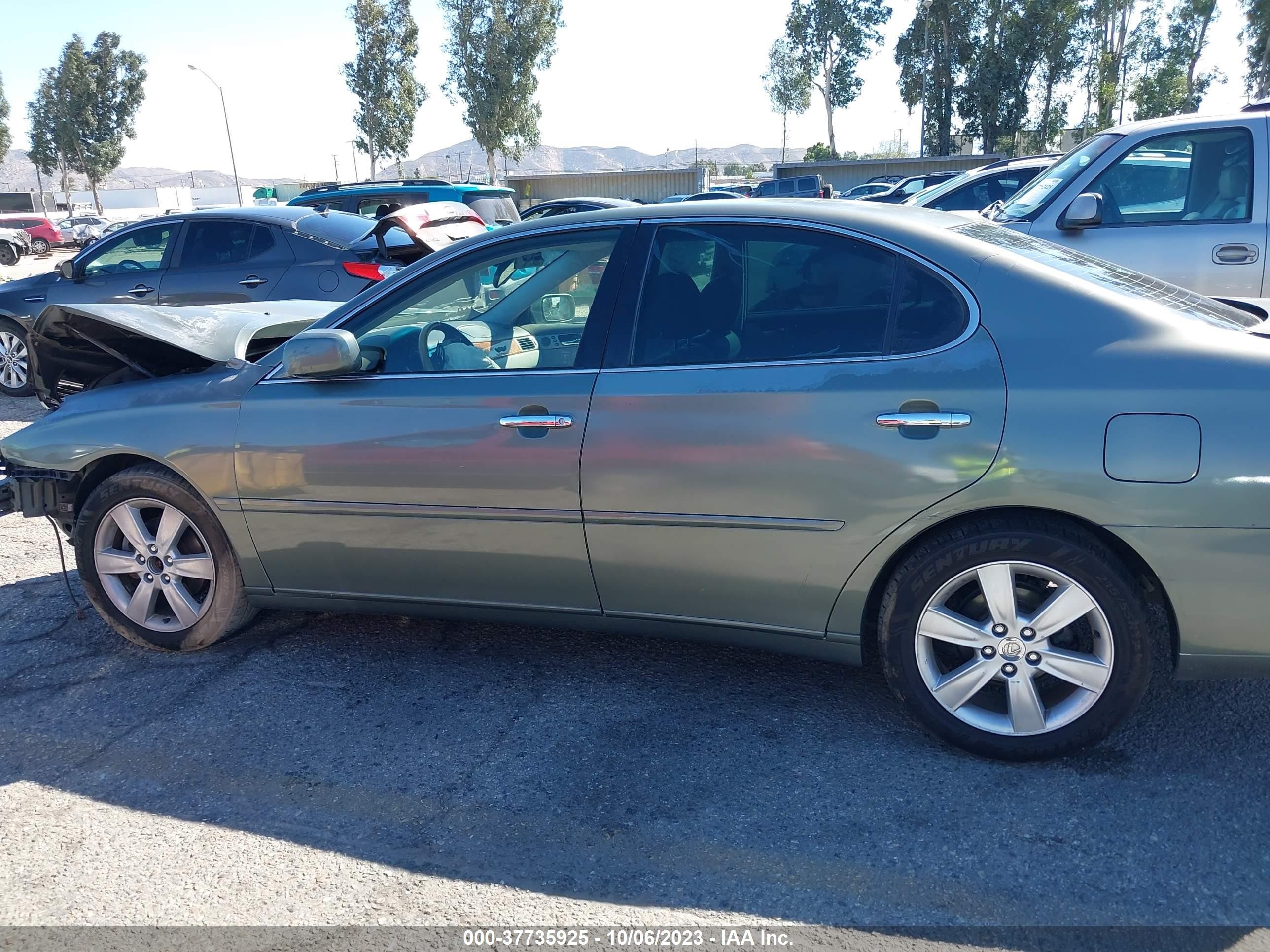 Photo 14 VIN: JTHBA30G155107863 - LEXUS ES 