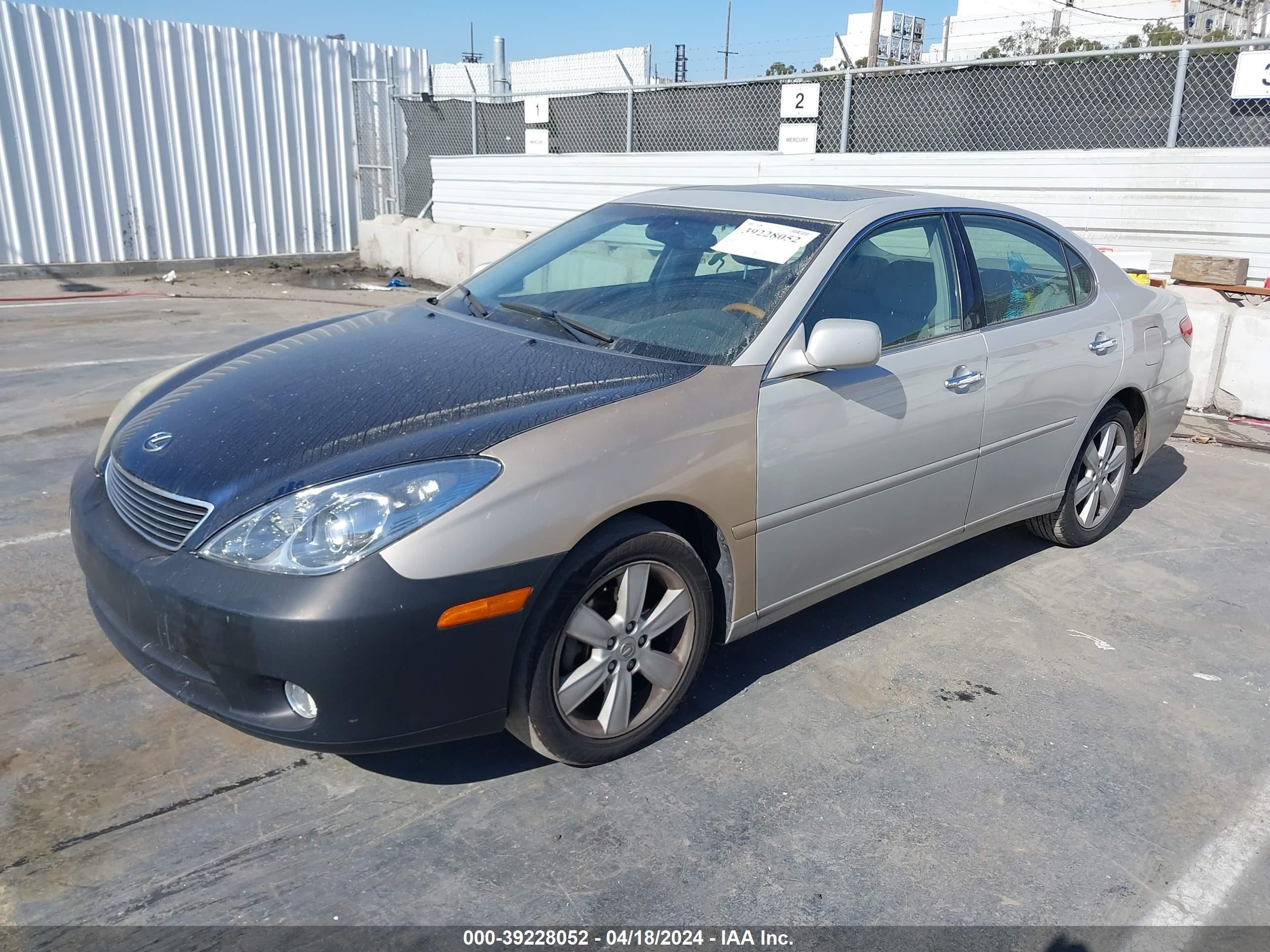 Photo 1 VIN: JTHBA30G165161097 - LEXUS ES 