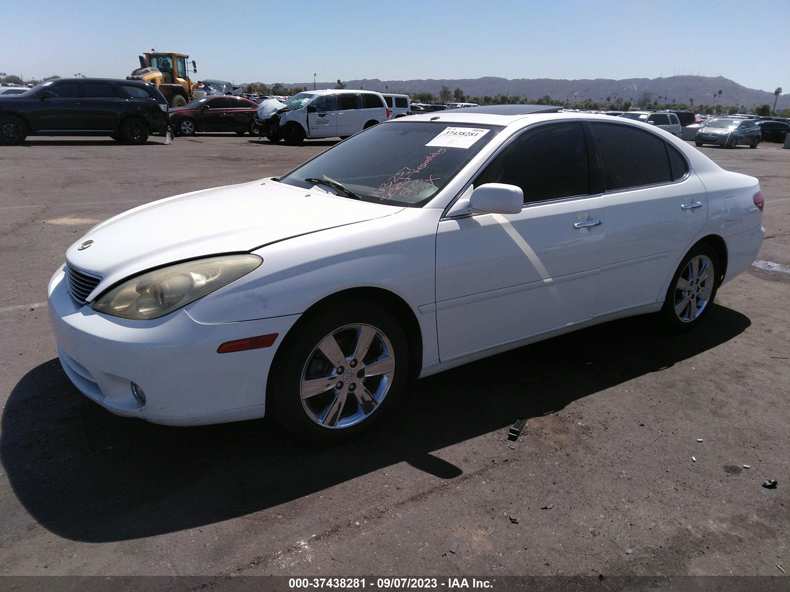 Photo 1 VIN: JTHBA30G165163237 - LEXUS ES 