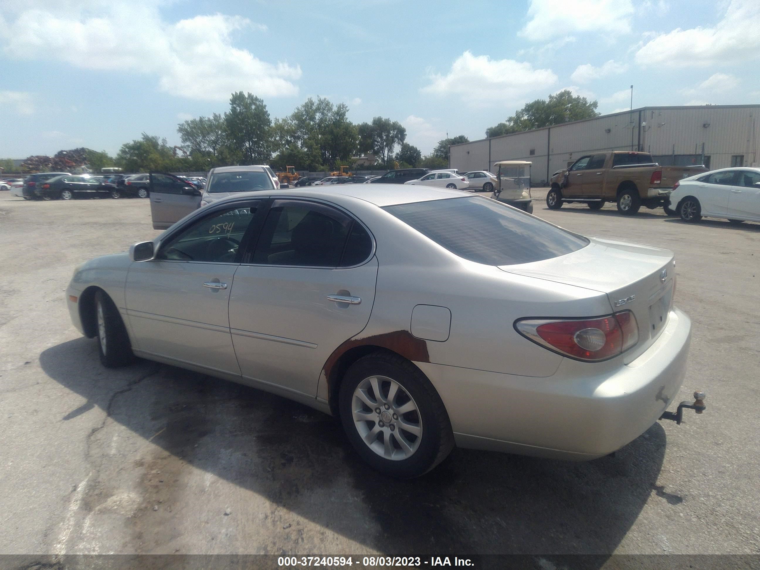 Photo 2 VIN: JTHBA30G245020908 - LEXUS ES 