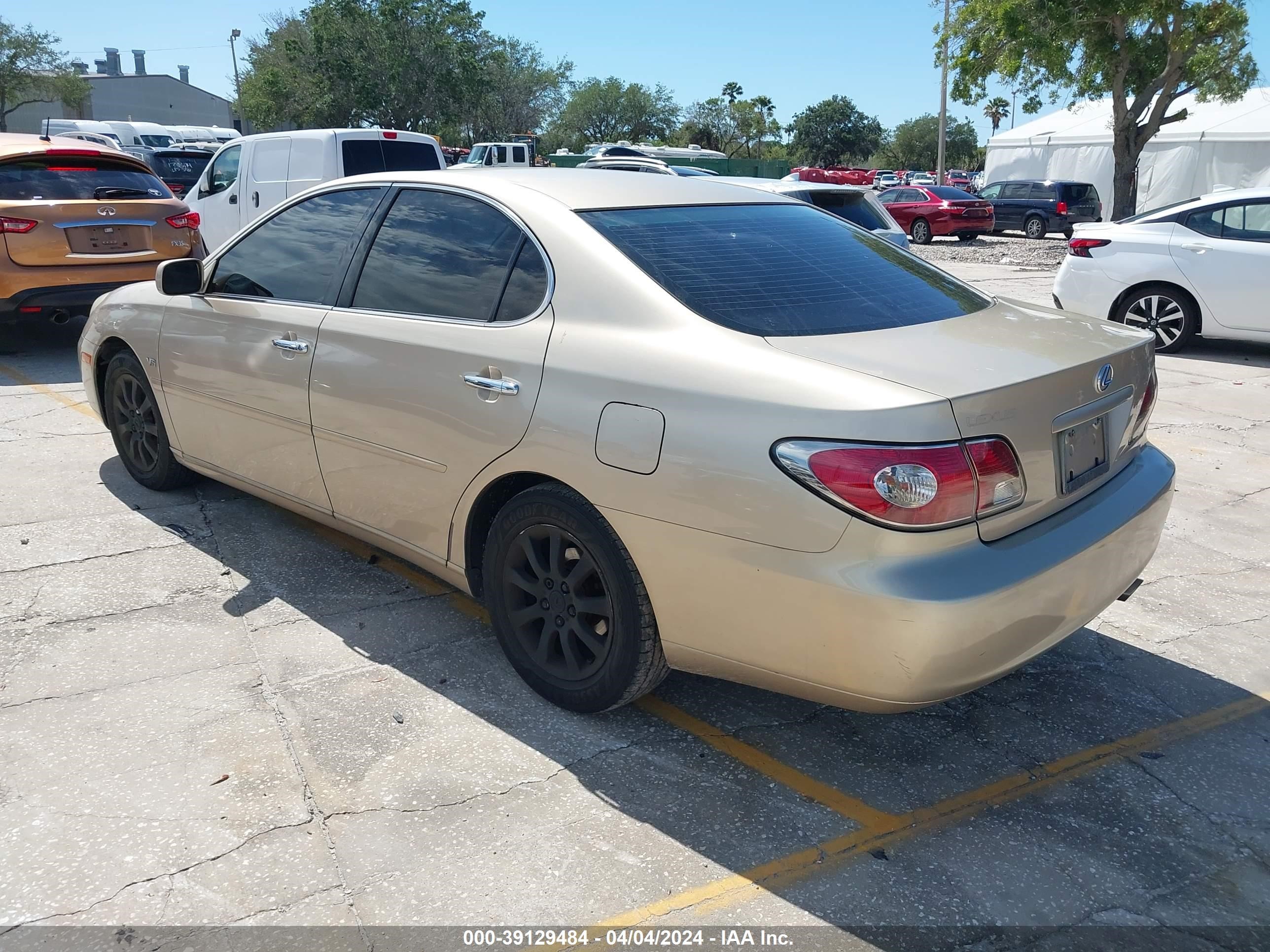 Photo 2 VIN: JTHBA30G245025851 - LEXUS ES 