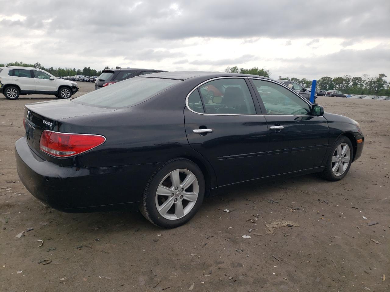 Photo 2 VIN: JTHBA30G255056132 - LEXUS ES 