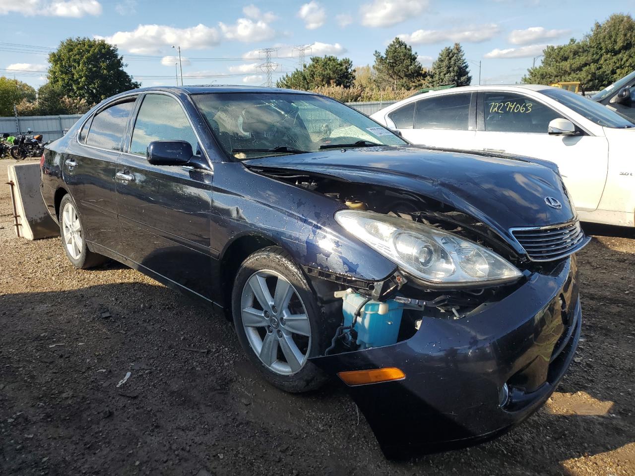 Photo 3 VIN: JTHBA30G255067468 - LEXUS ES 