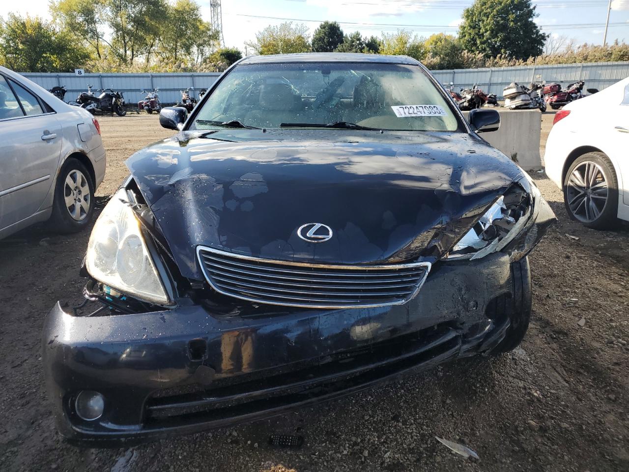 Photo 4 VIN: JTHBA30G255067468 - LEXUS ES 