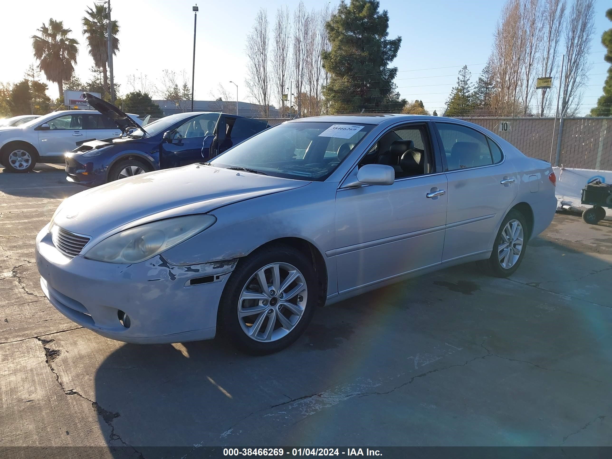 Photo 1 VIN: JTHBA30G255101599 - LEXUS ES 