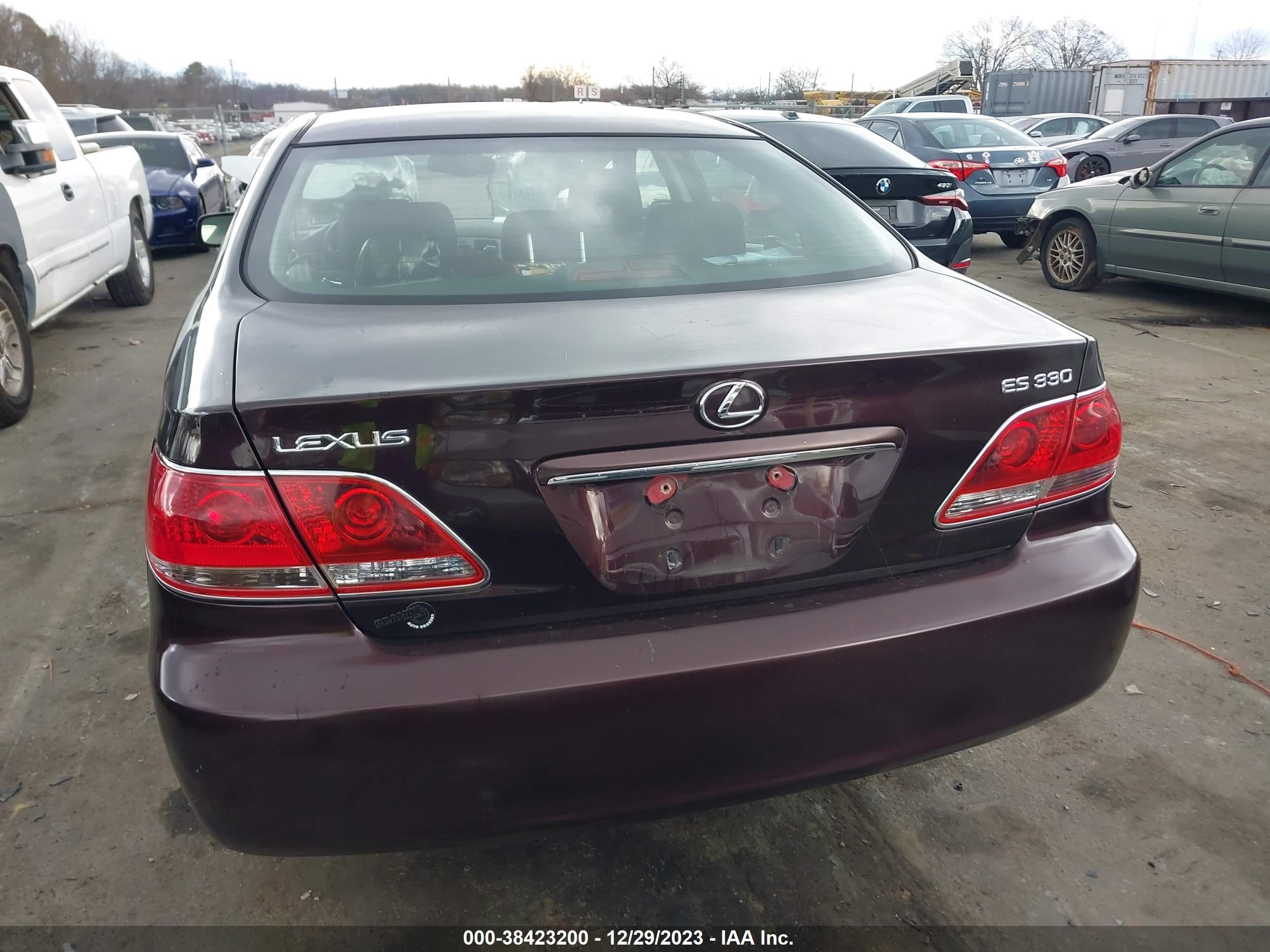 Photo 16 VIN: JTHBA30G265143868 - LEXUS ES 