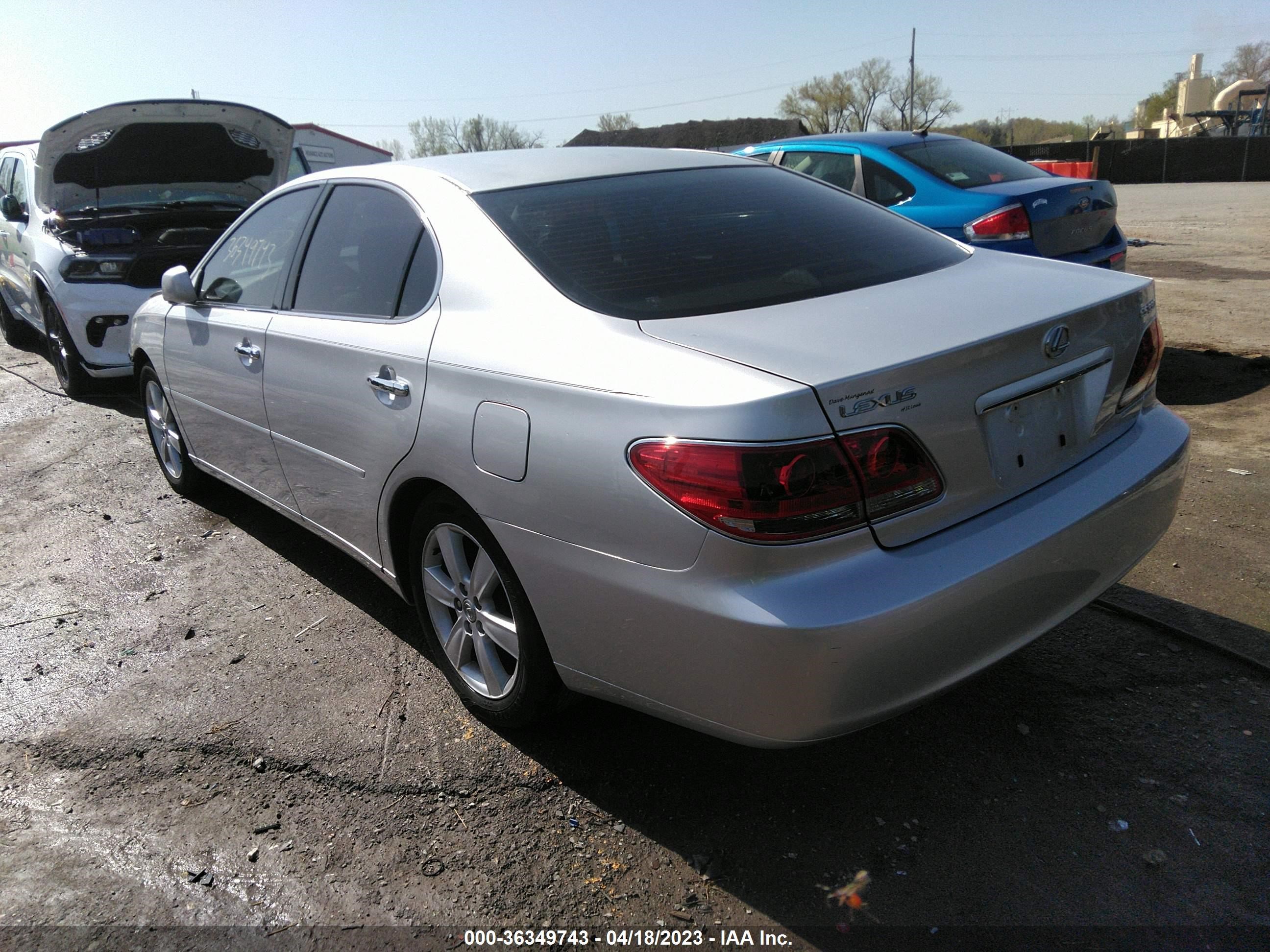 Photo 2 VIN: JTHBA30G265160170 - LEXUS ES 