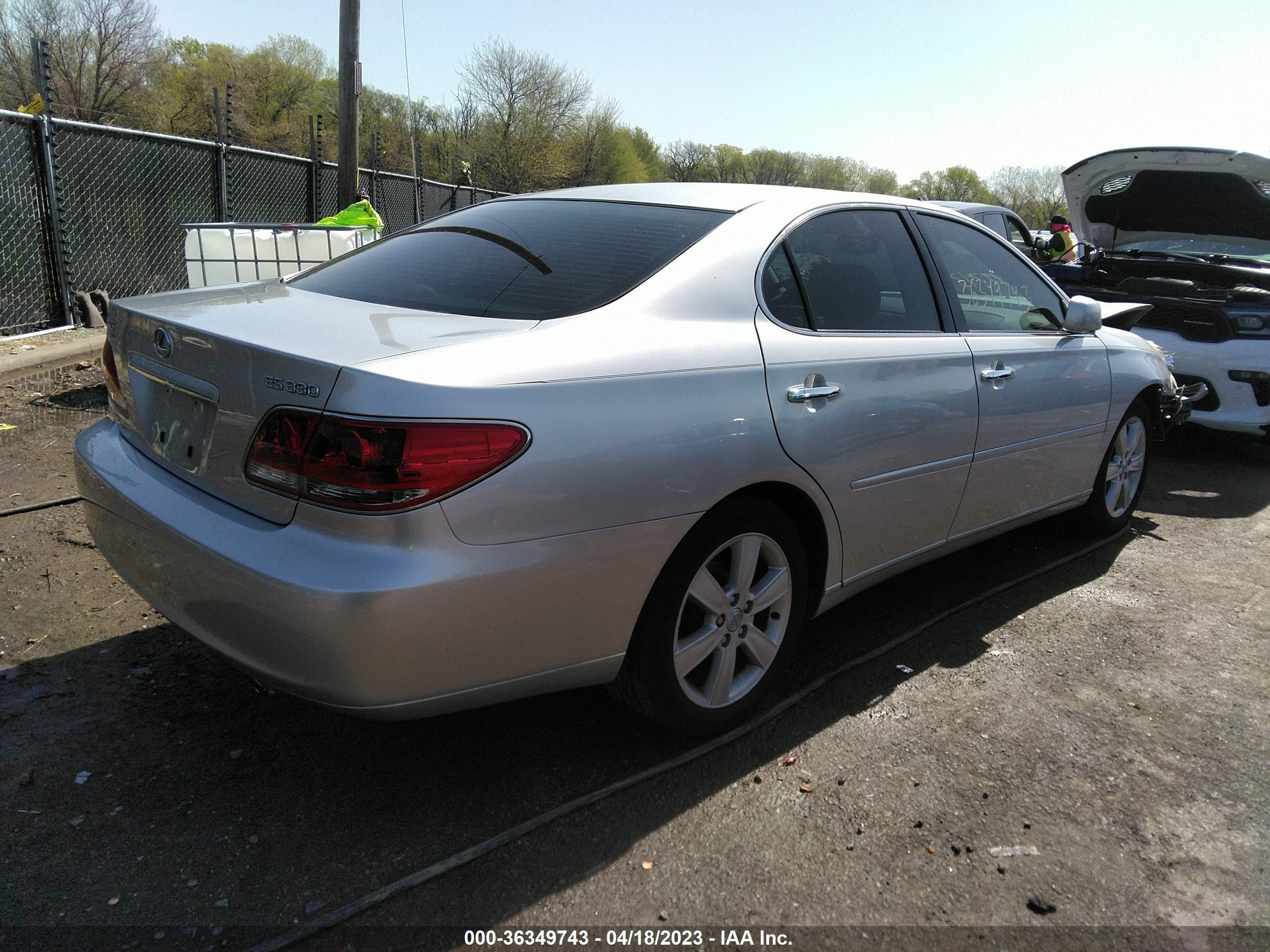 Photo 3 VIN: JTHBA30G265160170 - LEXUS ES 