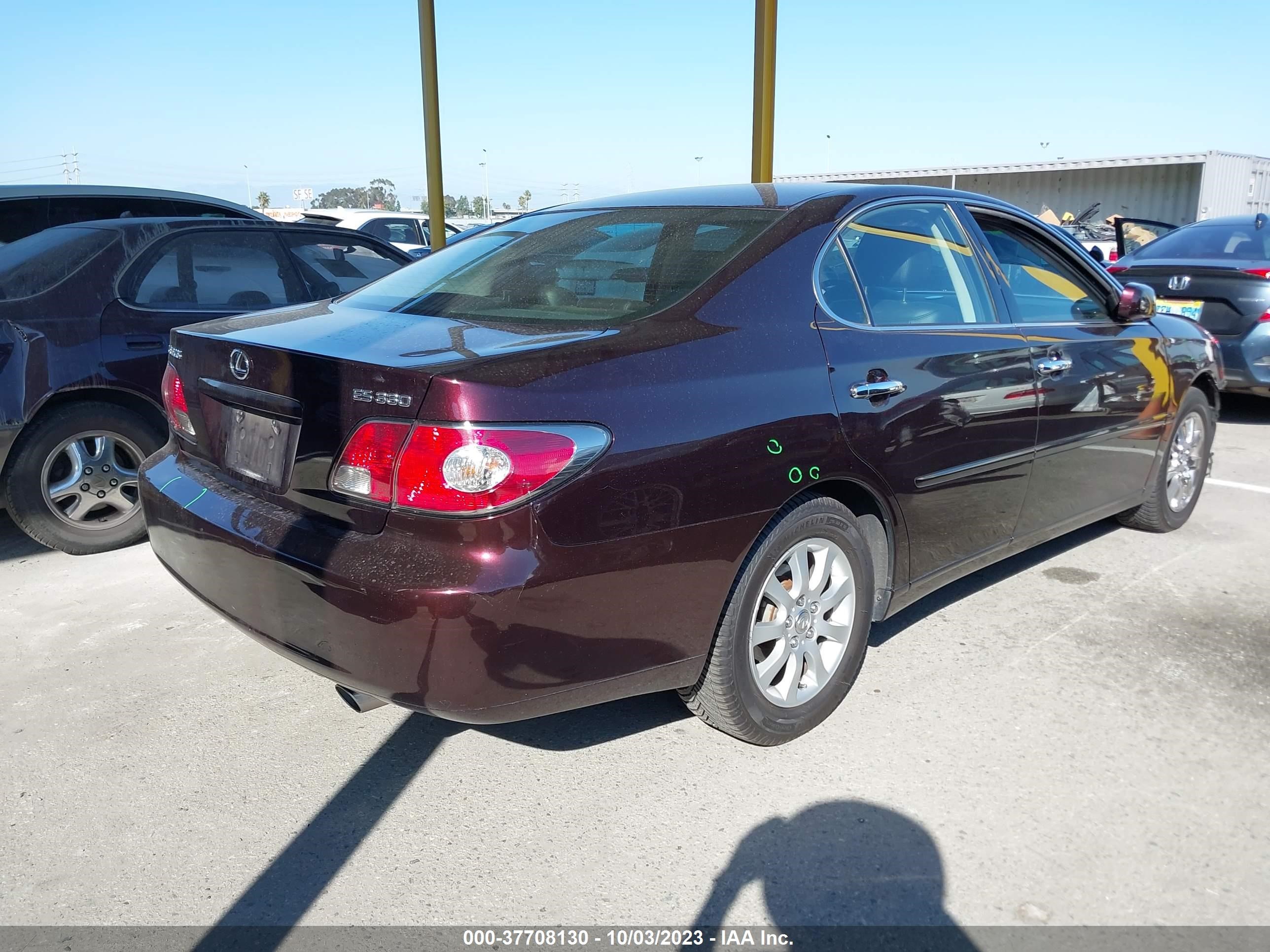 Photo 3 VIN: JTHBA30G345007116 - LEXUS ES 