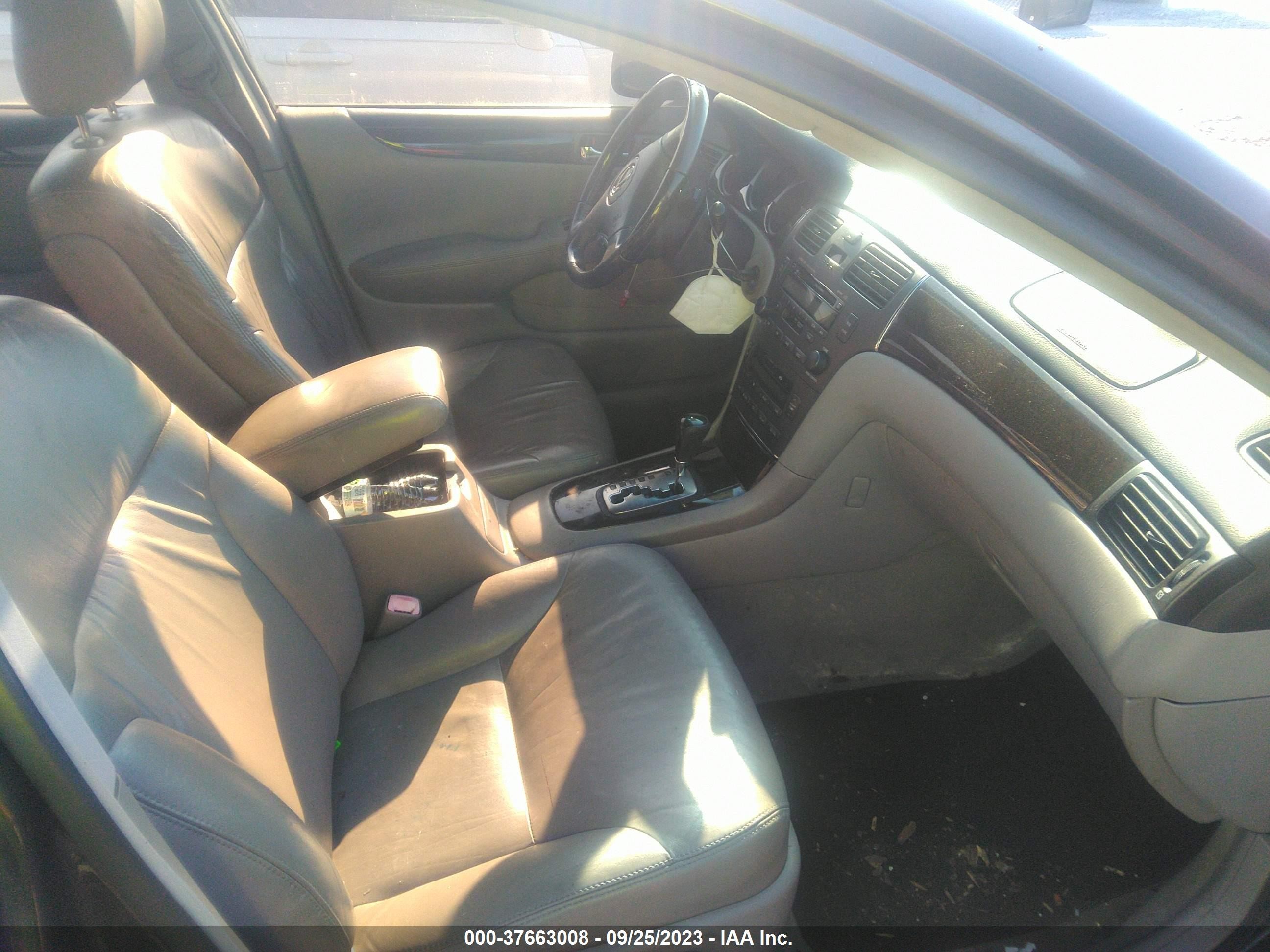 Photo 4 VIN: JTHBA30G445047737 - LEXUS ES 