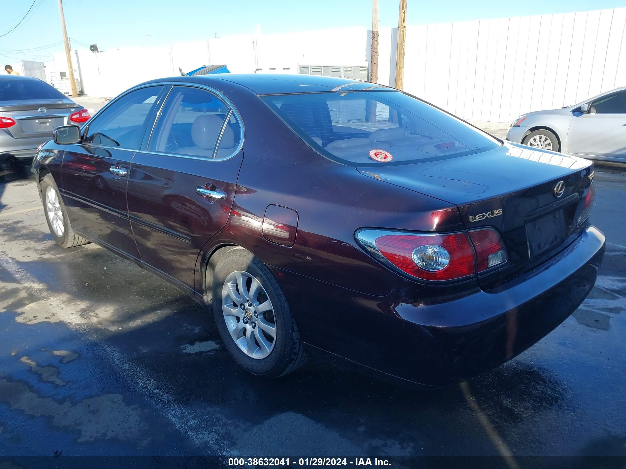 Photo 2 VIN: JTHBA30G445050136 - LEXUS ES 