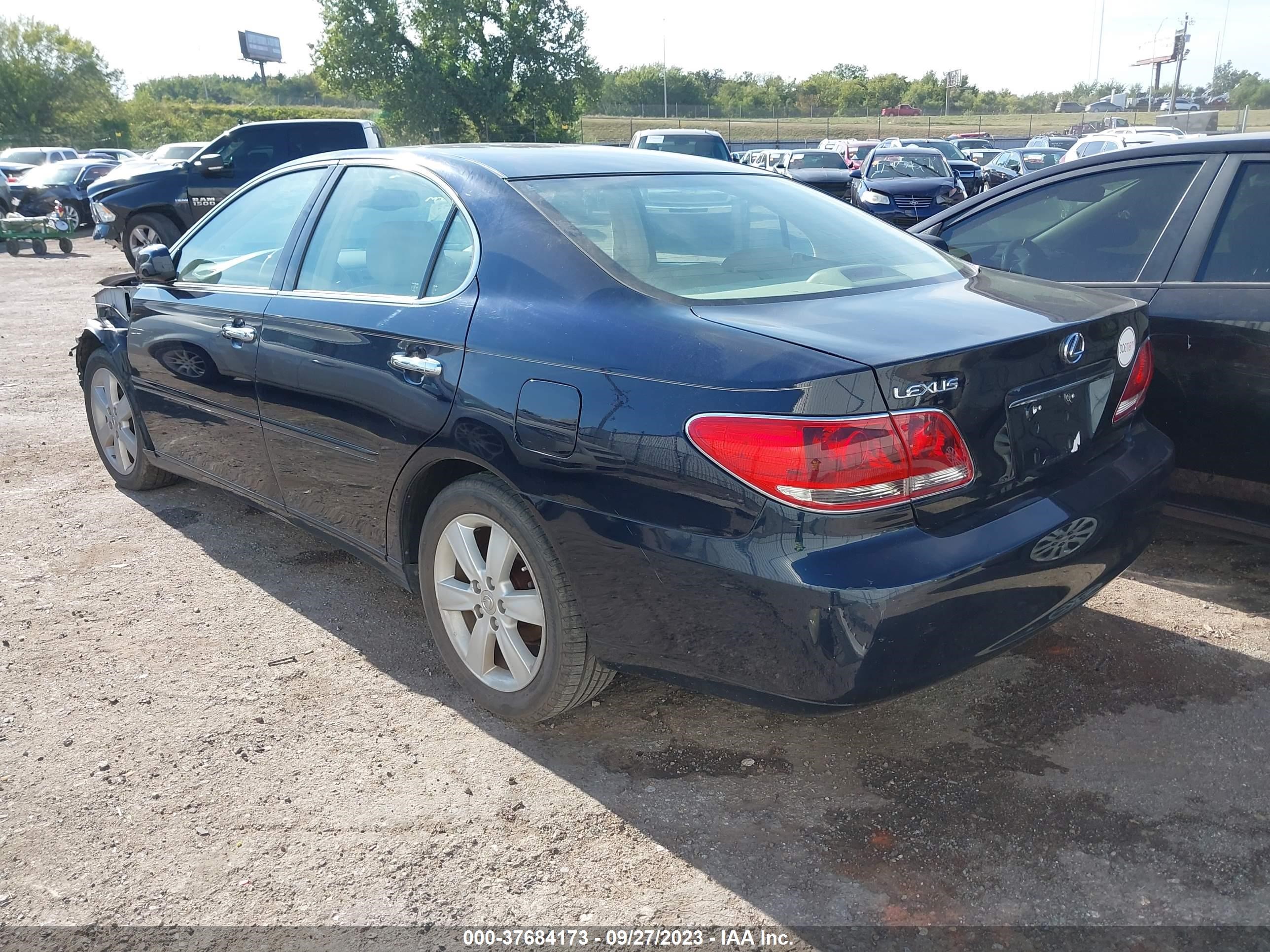 Photo 2 VIN: JTHBA30G455074194 - LEXUS ES 