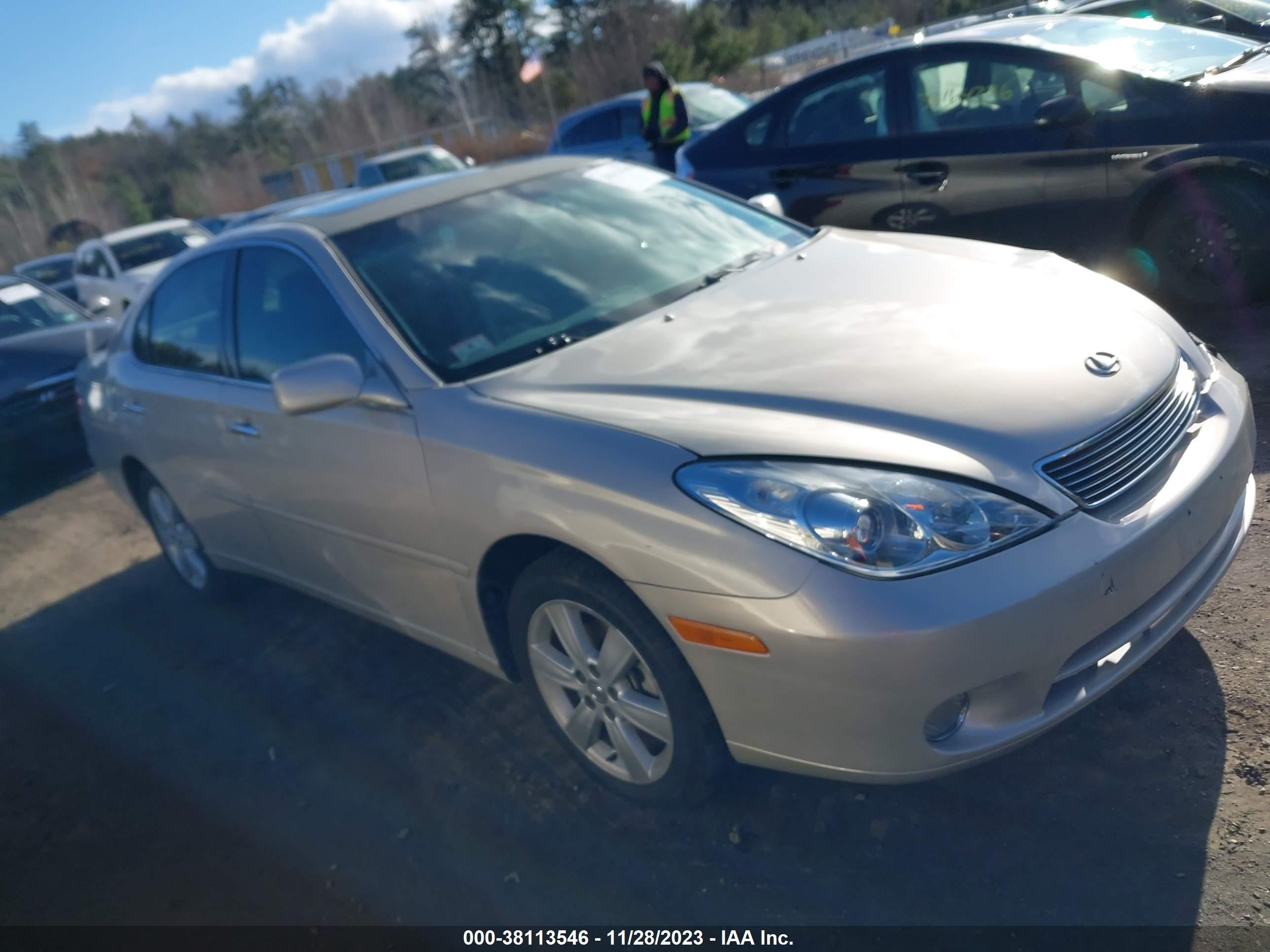 Photo 13 VIN: JTHBA30G455087978 - LEXUS ES 