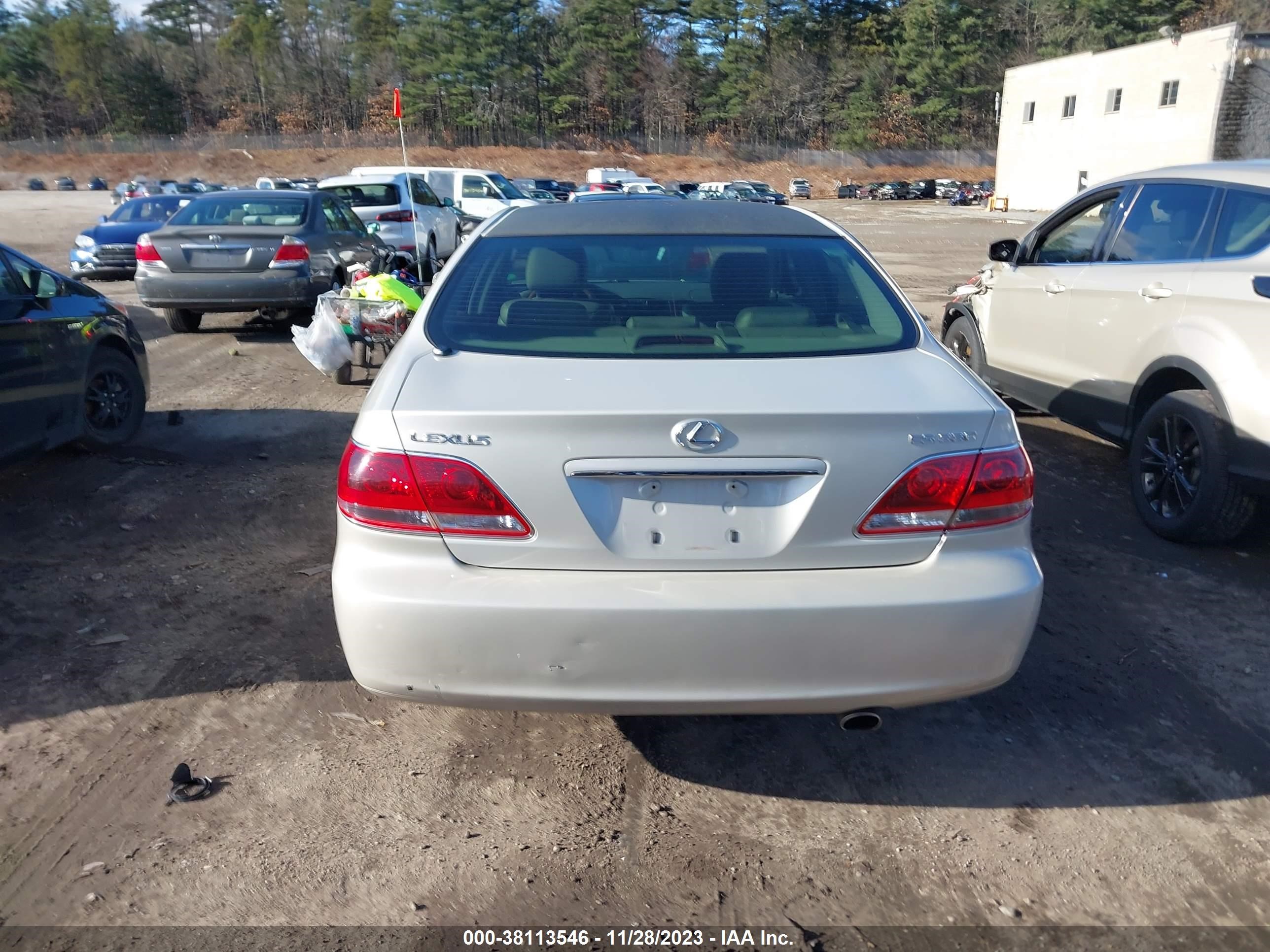 Photo 16 VIN: JTHBA30G455087978 - LEXUS ES 