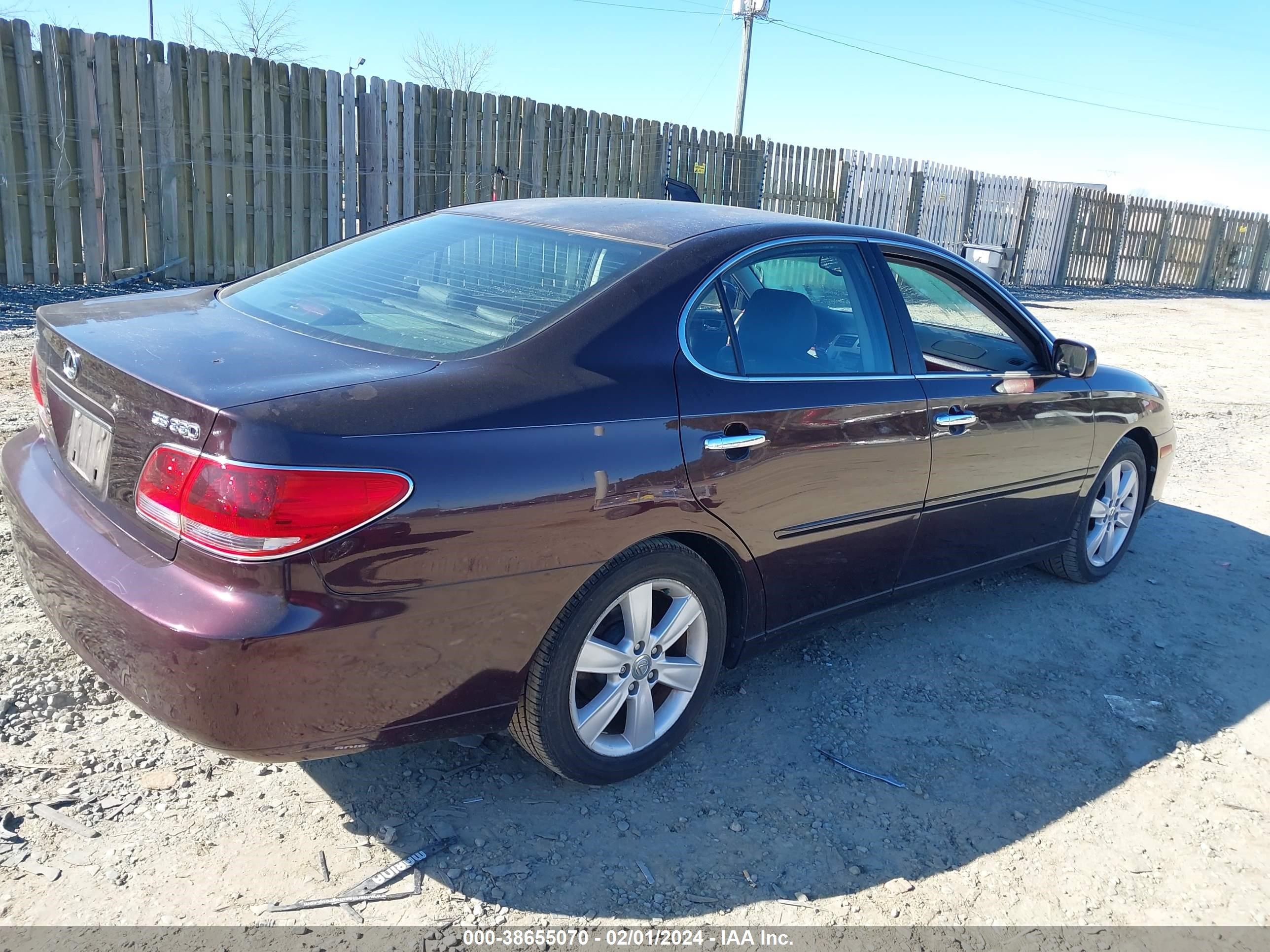 Photo 3 VIN: JTHBA30G465161336 - LEXUS ES 