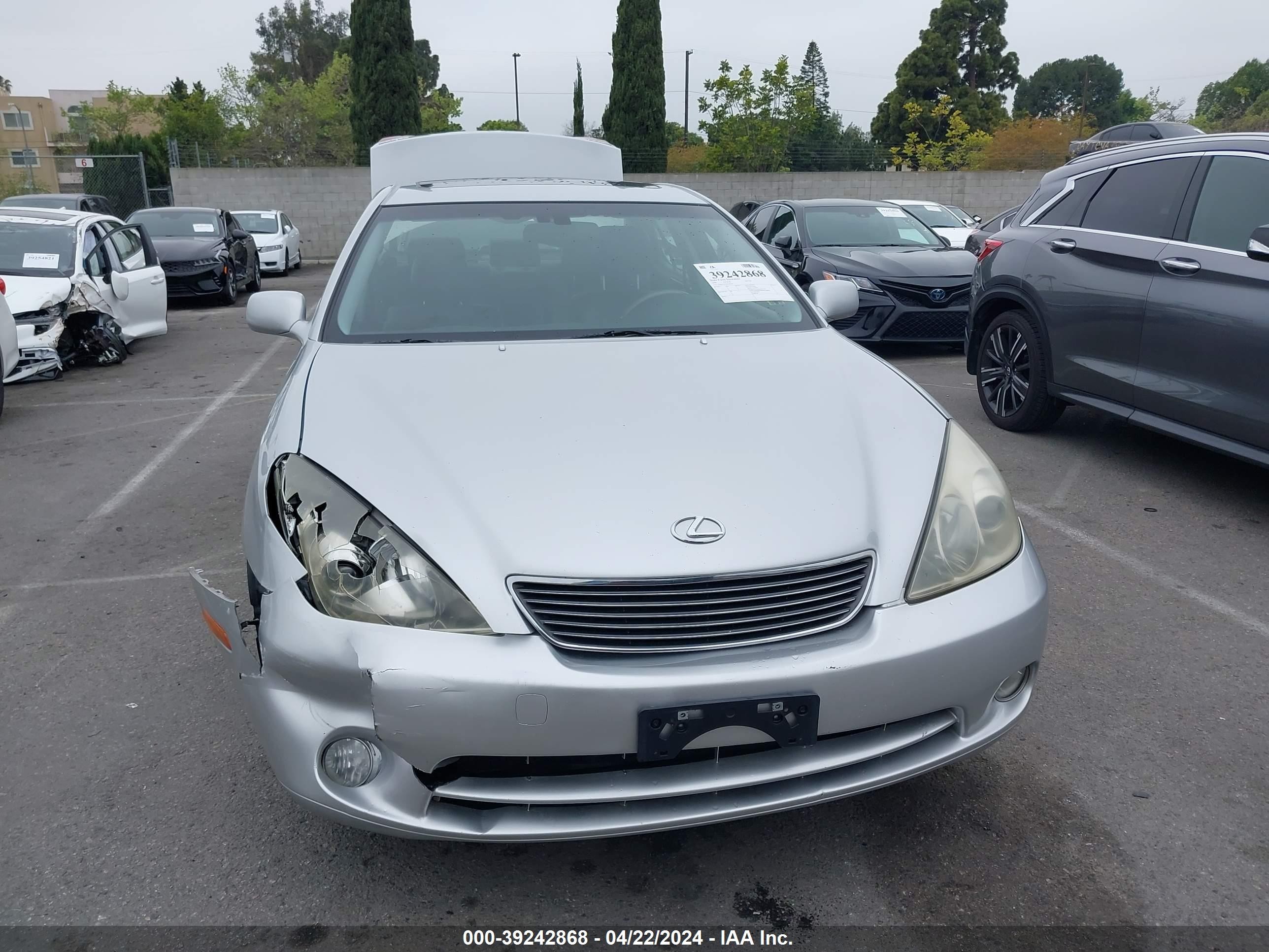 Photo 11 VIN: JTHBA30G465162616 - LEXUS ES 