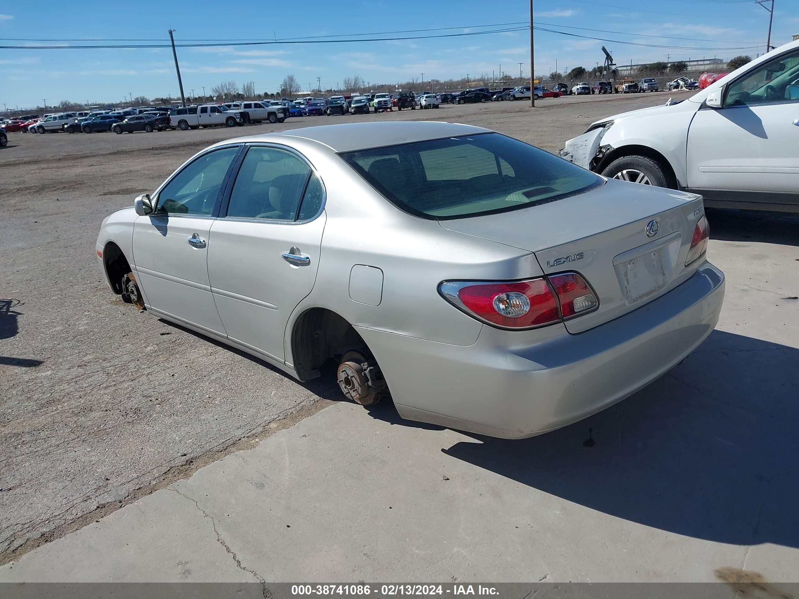 Photo 2 VIN: JTHBA30G545012172 - LEXUS ES 