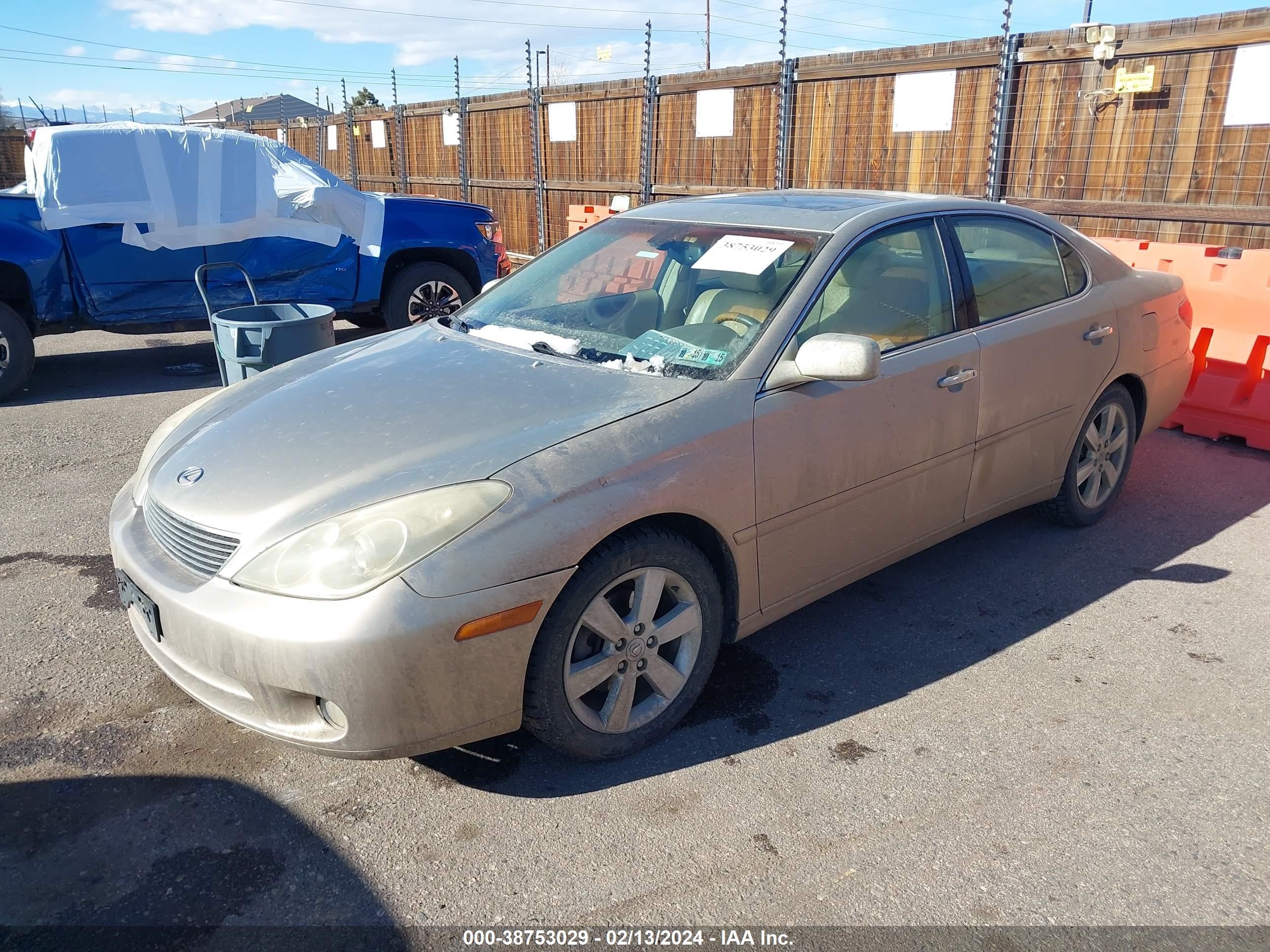 Photo 1 VIN: JTHBA30G555102519 - LEXUS ES 