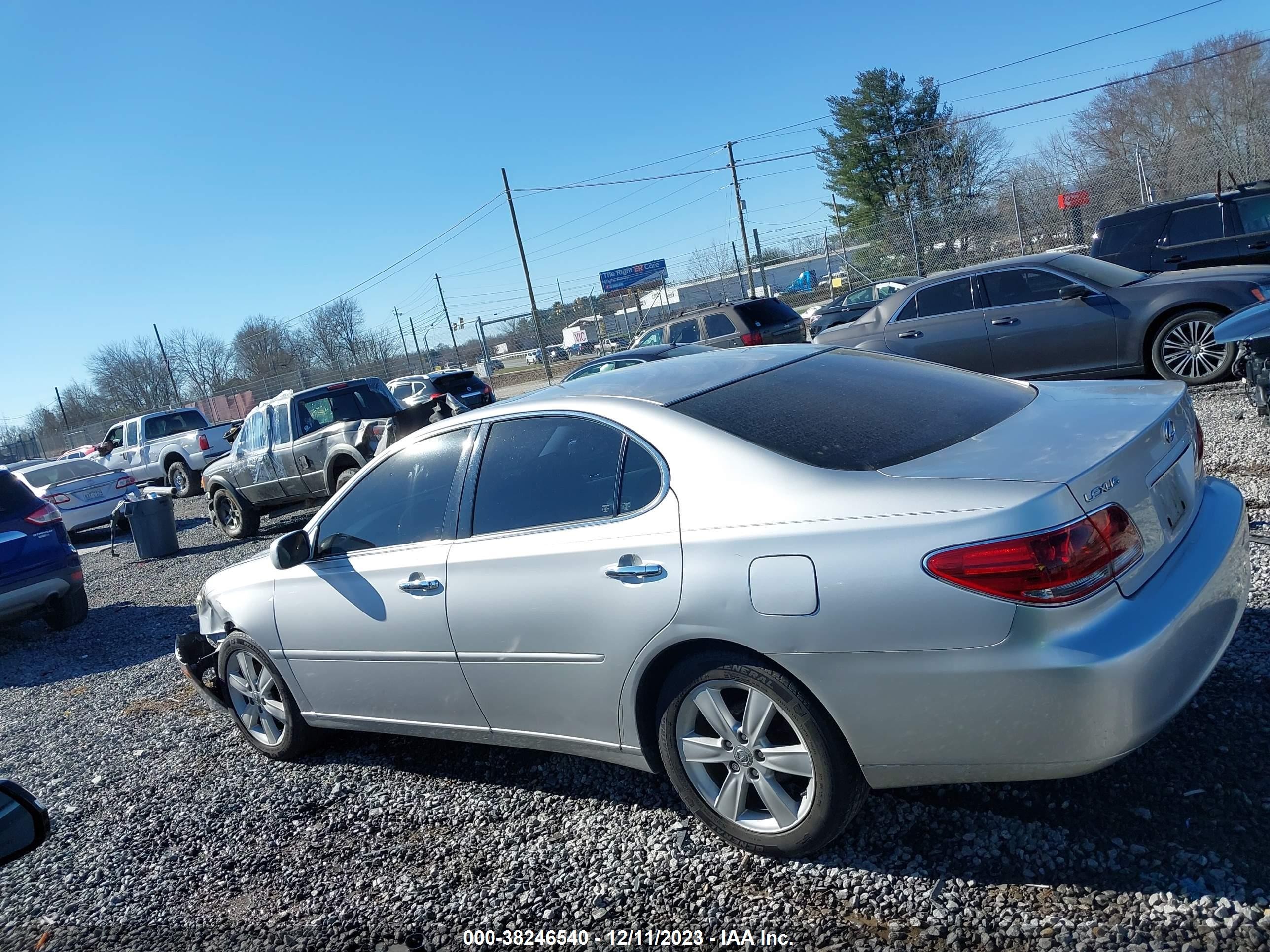 Photo 13 VIN: JTHBA30G565145680 - LEXUS ES 