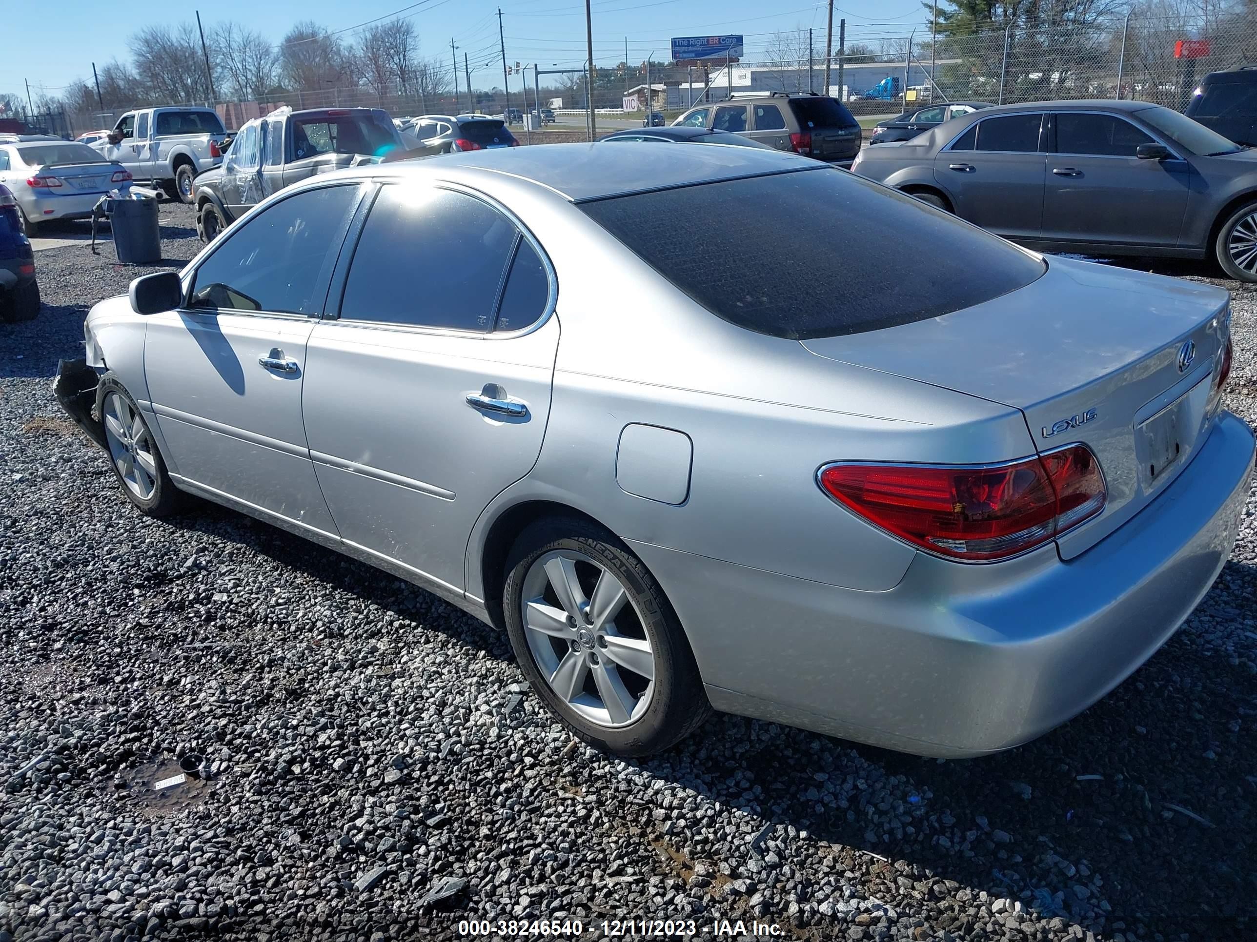 Photo 2 VIN: JTHBA30G565145680 - LEXUS ES 