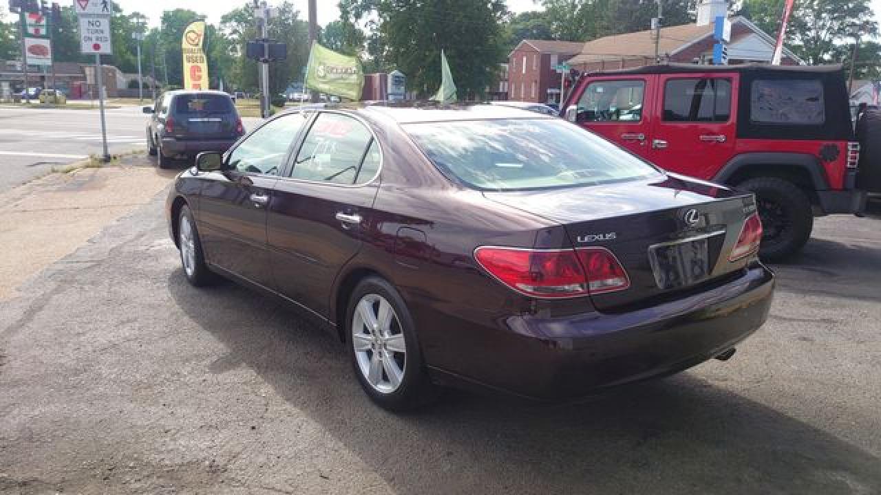 Photo 3 VIN: JTHBA30G565151270 - LEXUS ES 