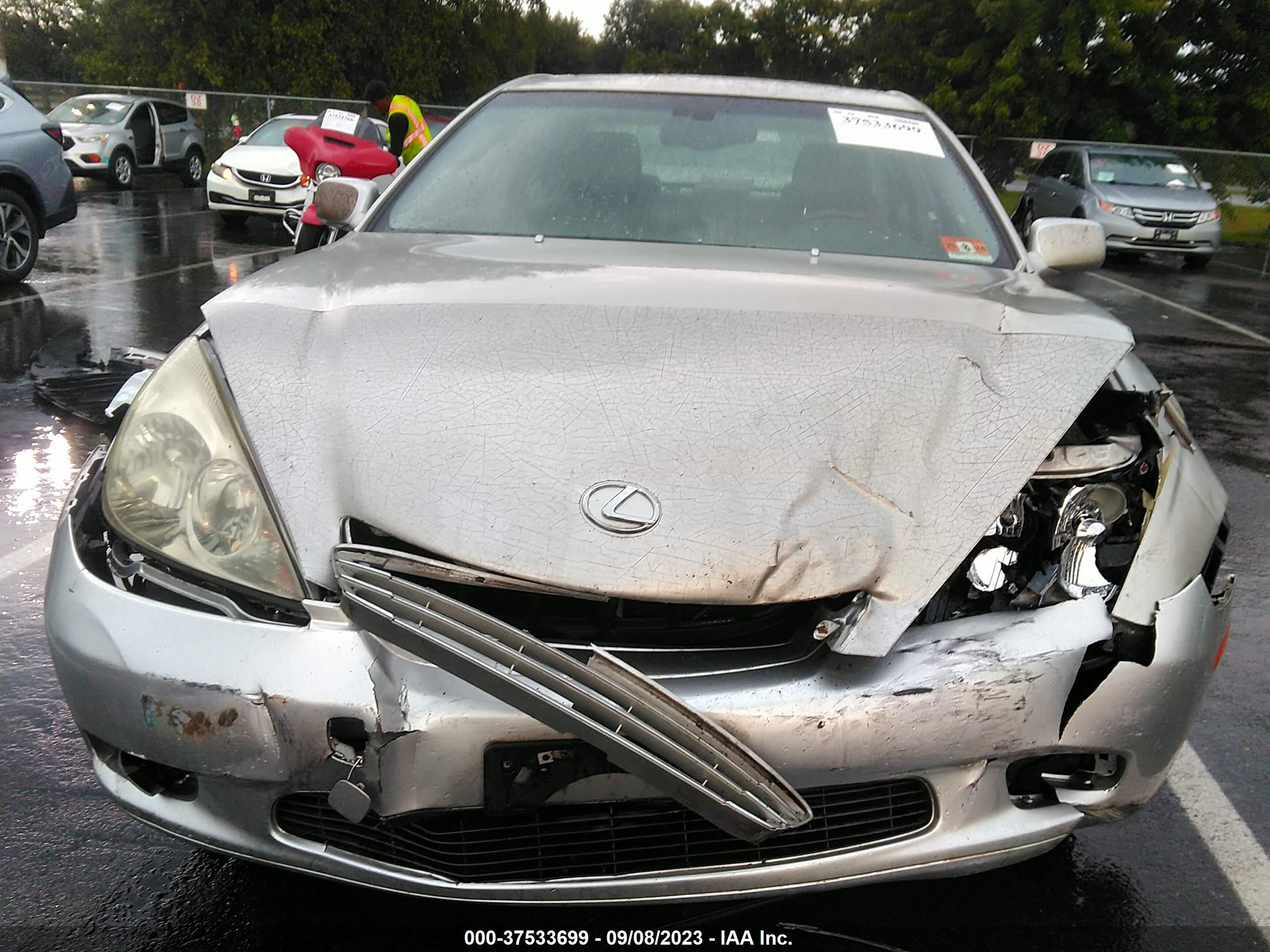 Photo 5 VIN: JTHBA30G640020939 - LEXUS ES 